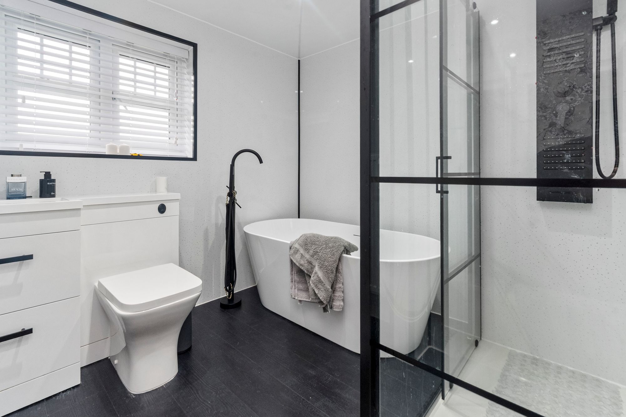 Rivington Avenue, St. Helens, WA10