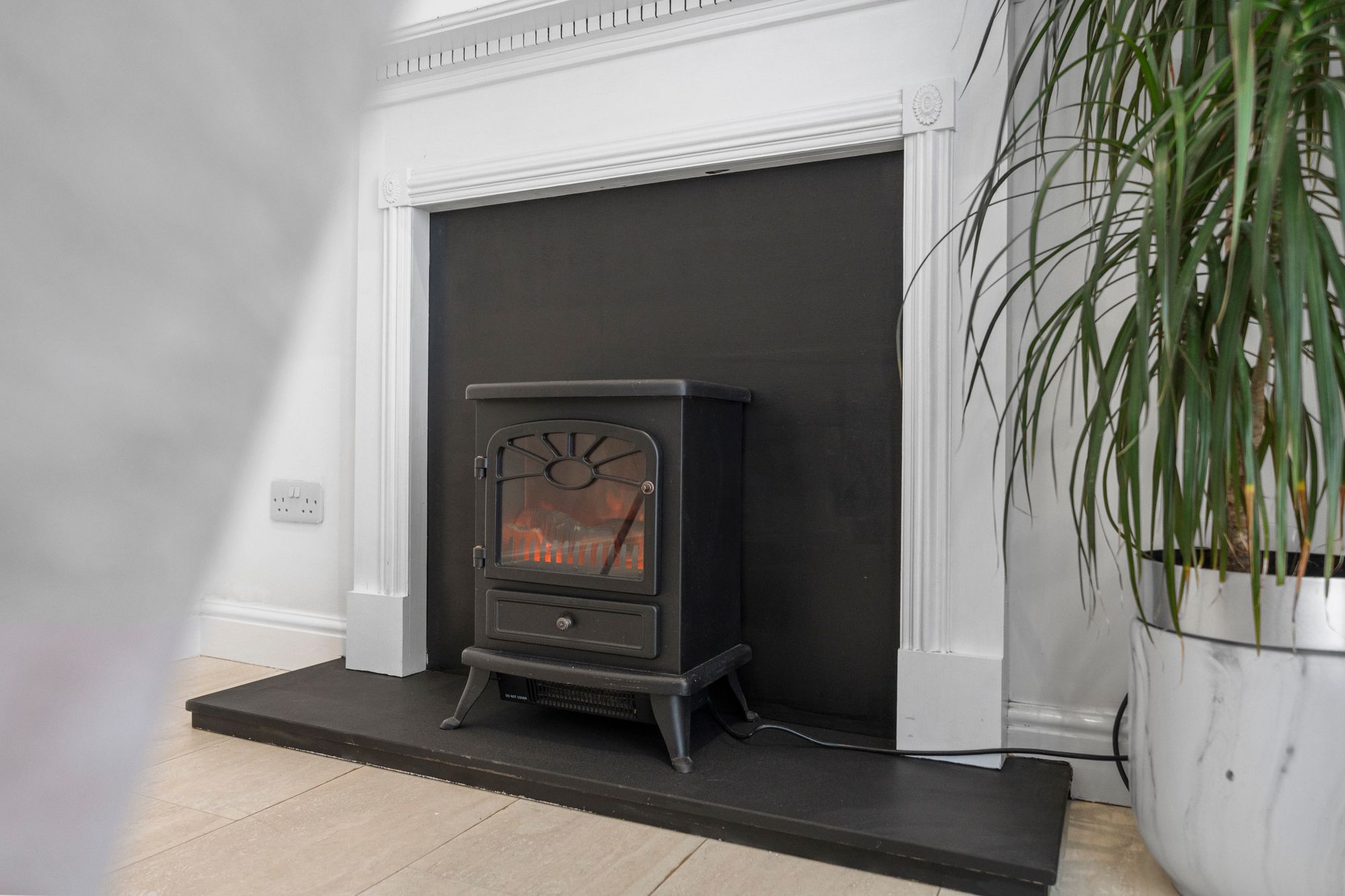 Warrington Road, Abram, WN2