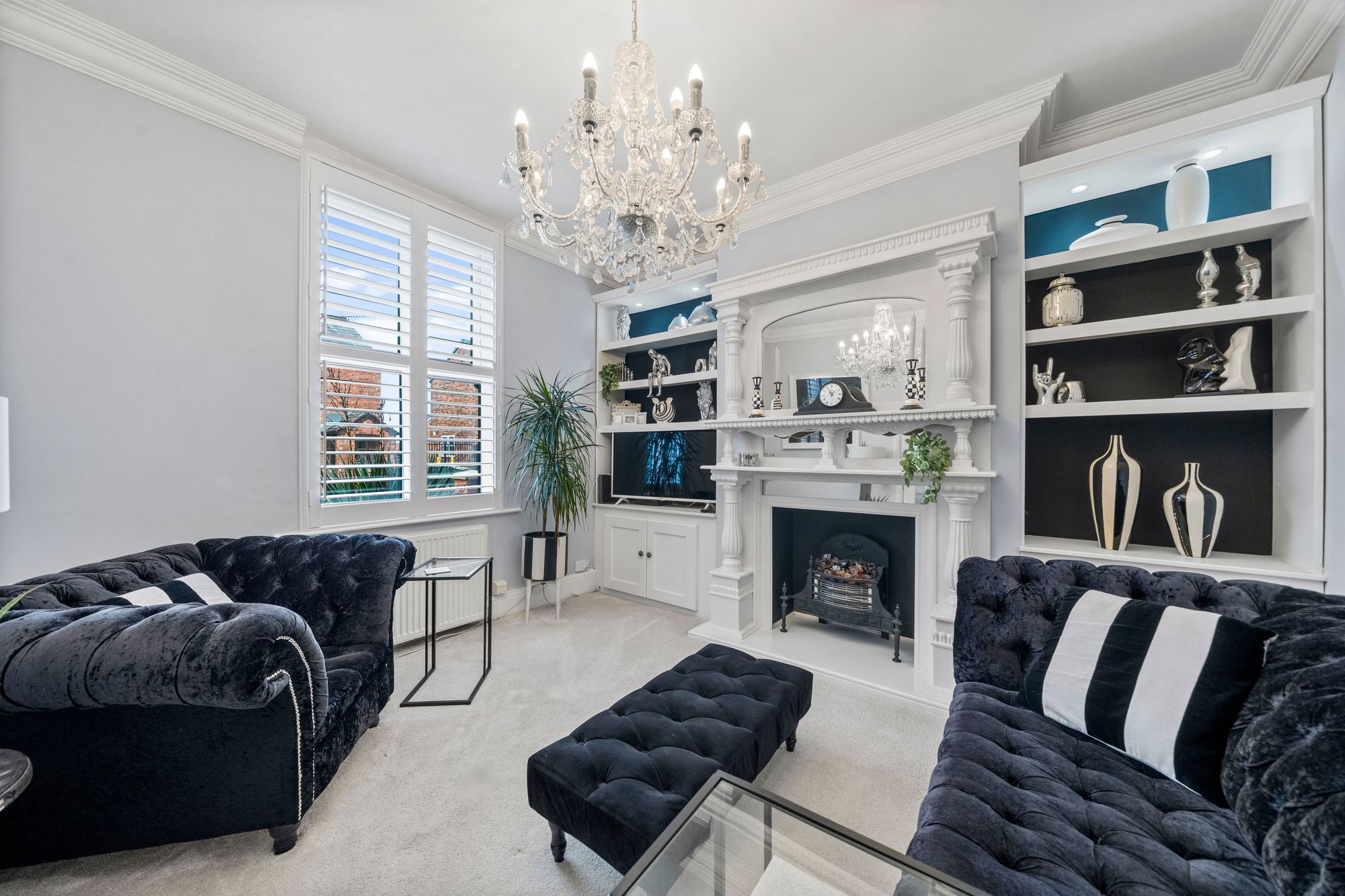 Warrington Road, Abram, WN2