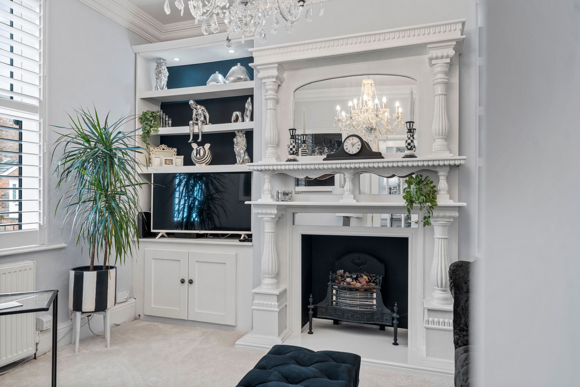 Warrington Road, Abram, WN2