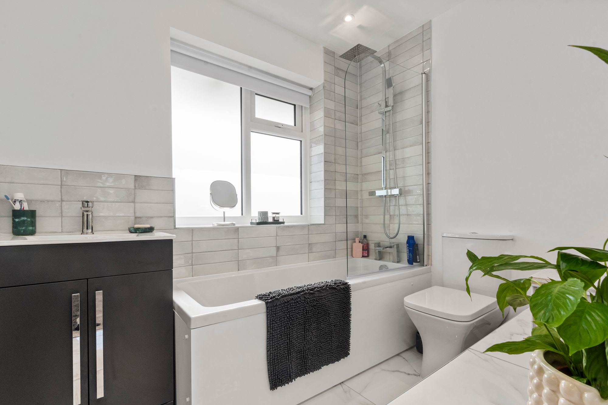 Ronaldsway, Halewood, L26