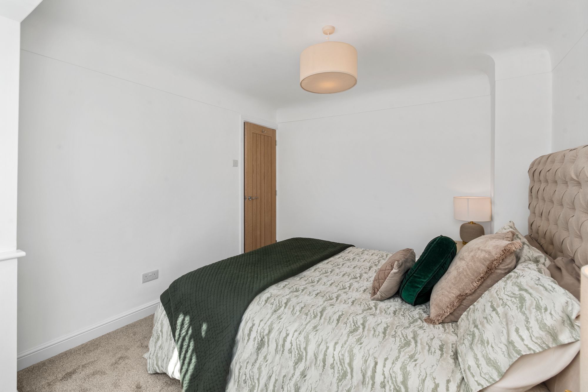 Ronaldsway, Halewood, L26