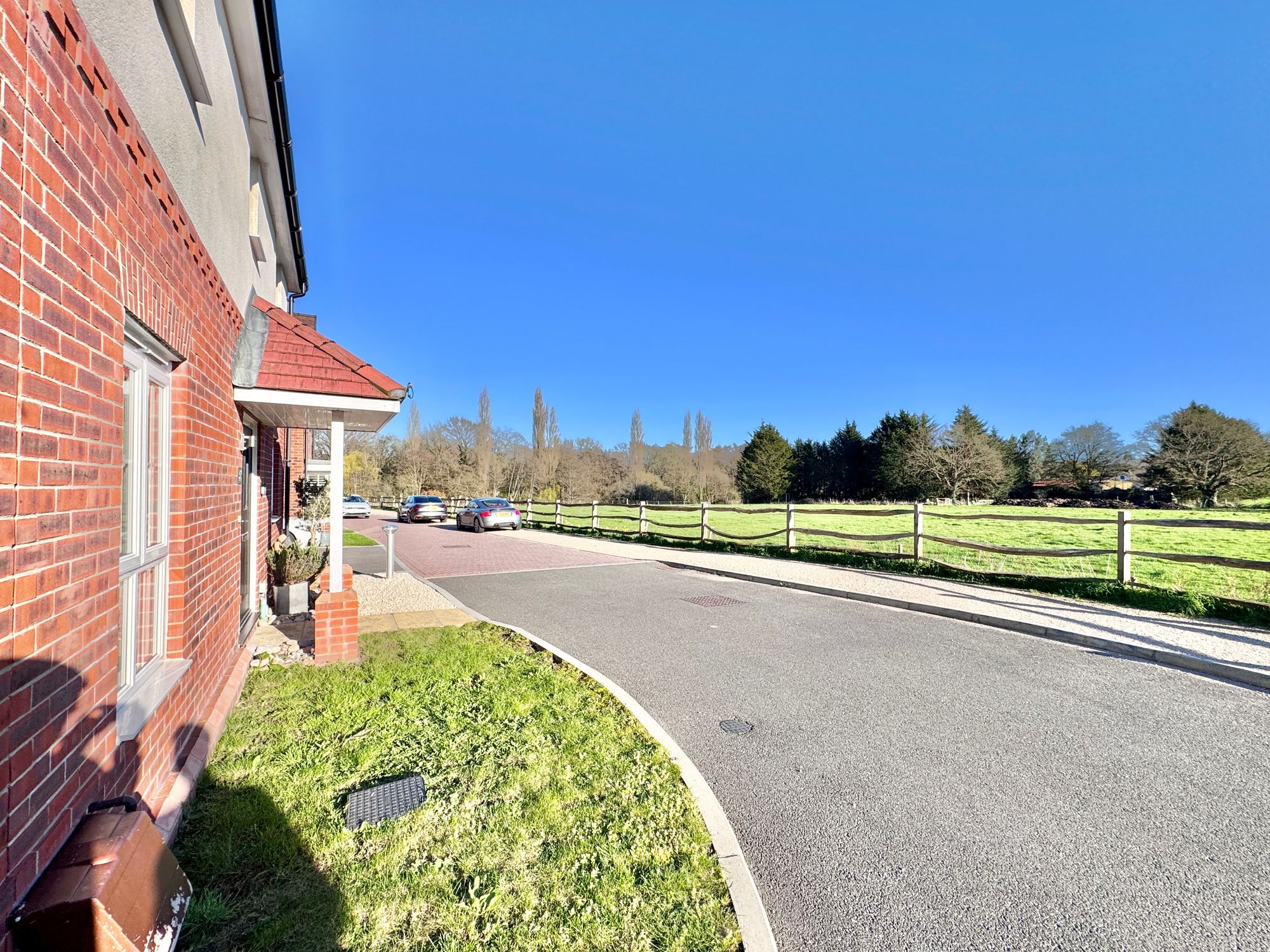 47 Troon Road, Botley
