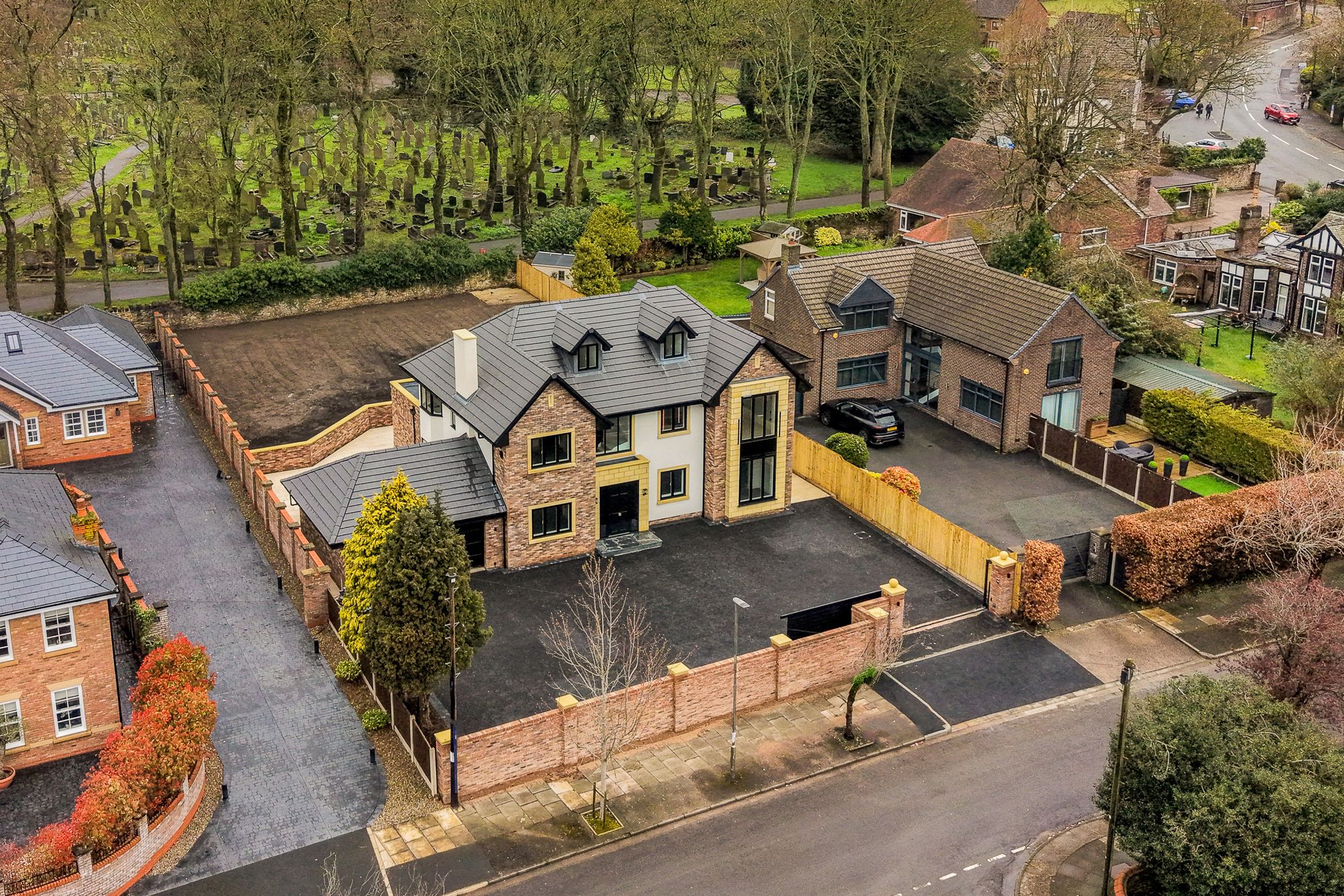 Eaton Road, Dentons Green, WA10