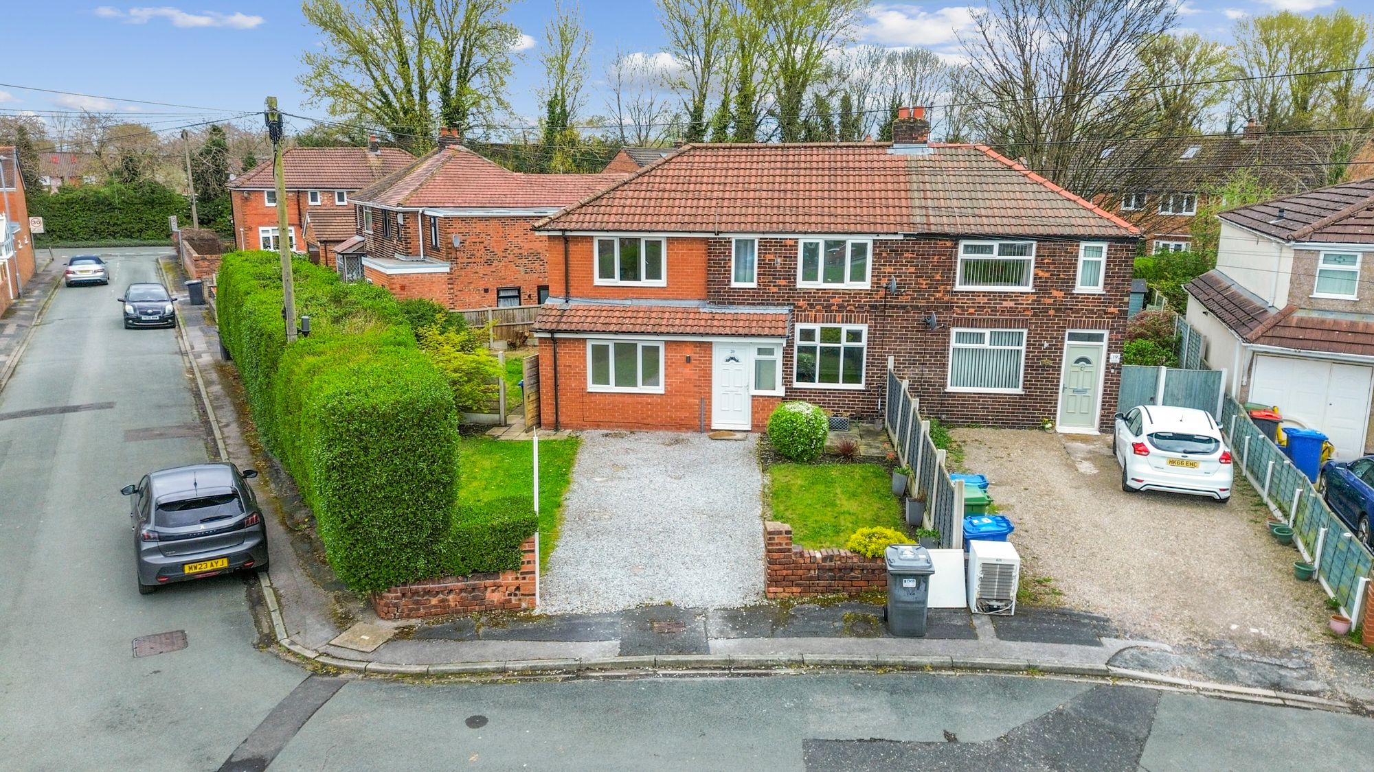 Ivy Road, Woolston, WA1