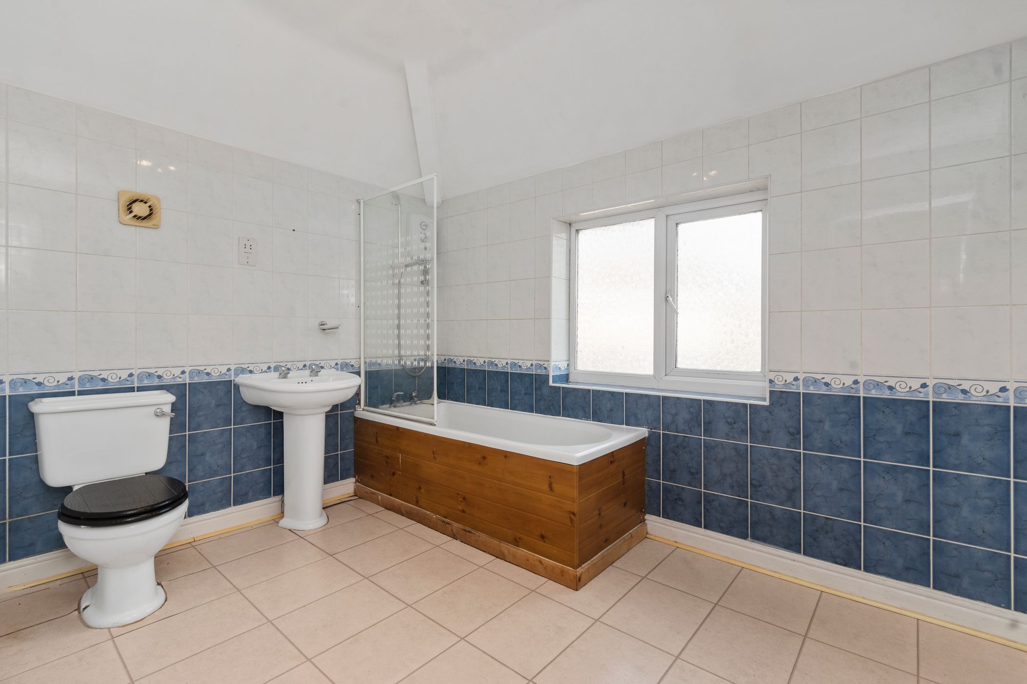 Ivy Road, Warrington