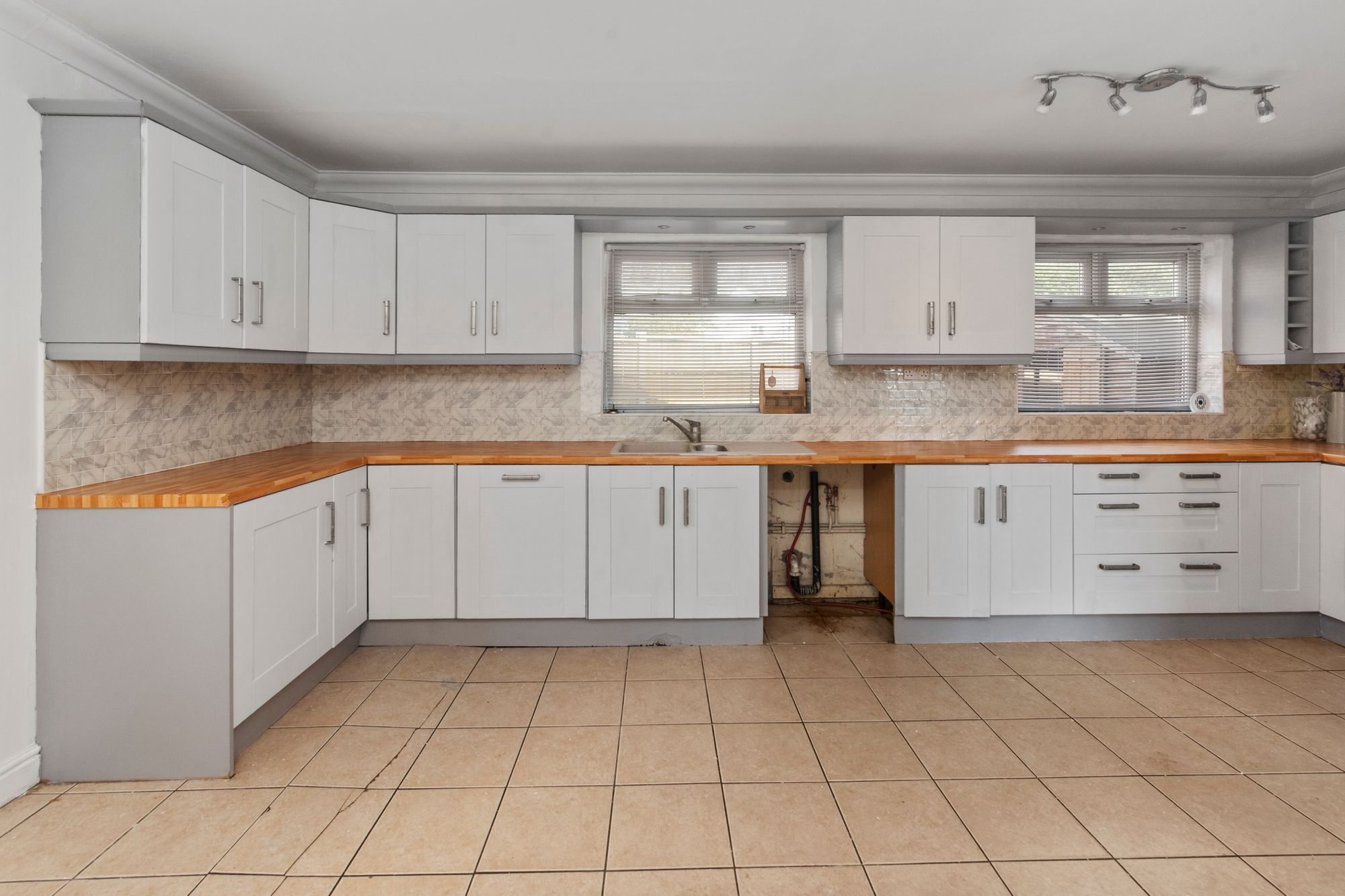 Ivy Road, Warrington