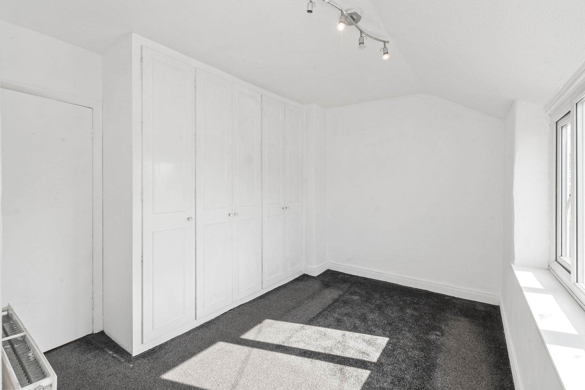 Ivy Road, Warrington