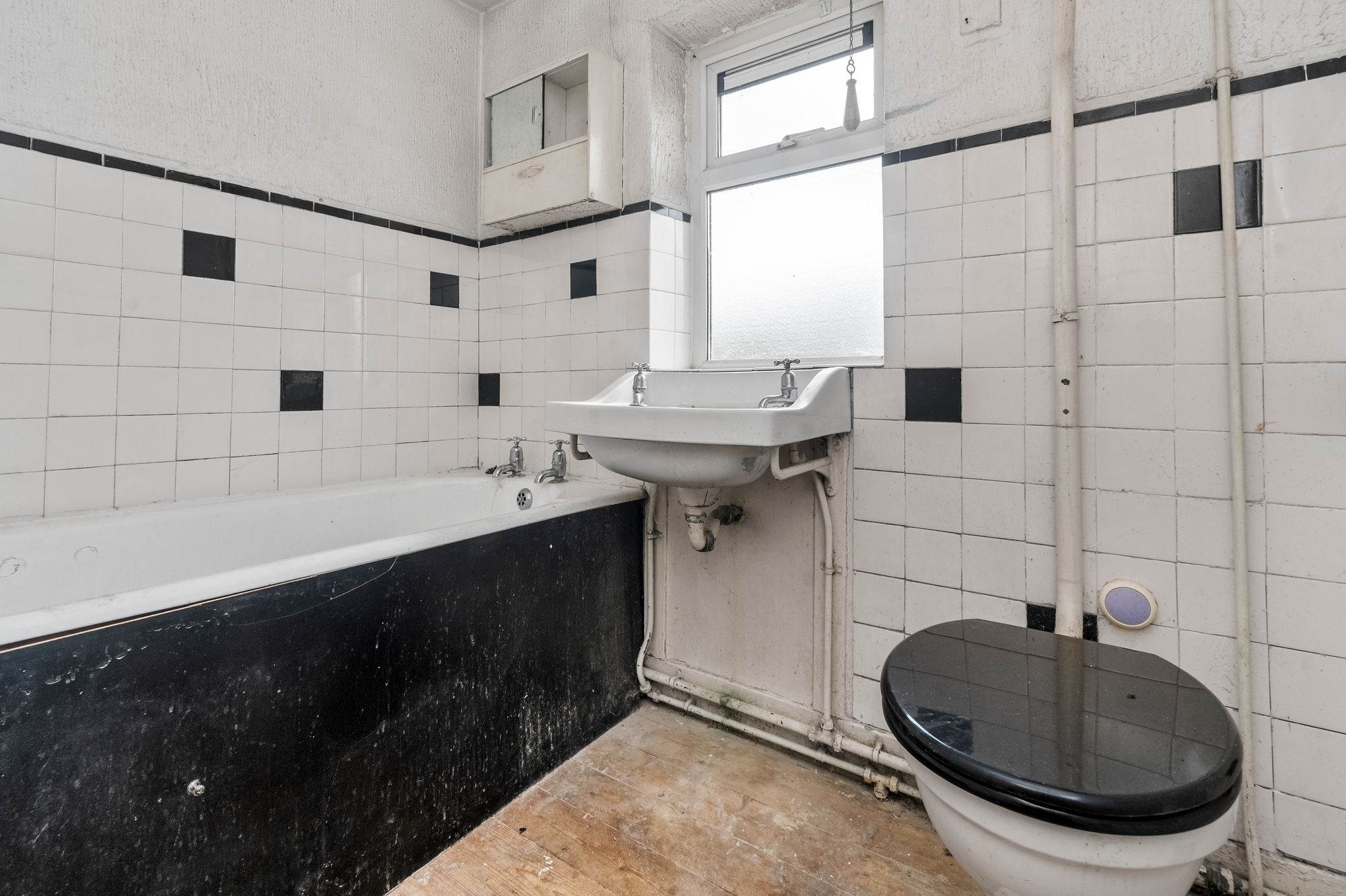 Poplars Avenue, Warrington