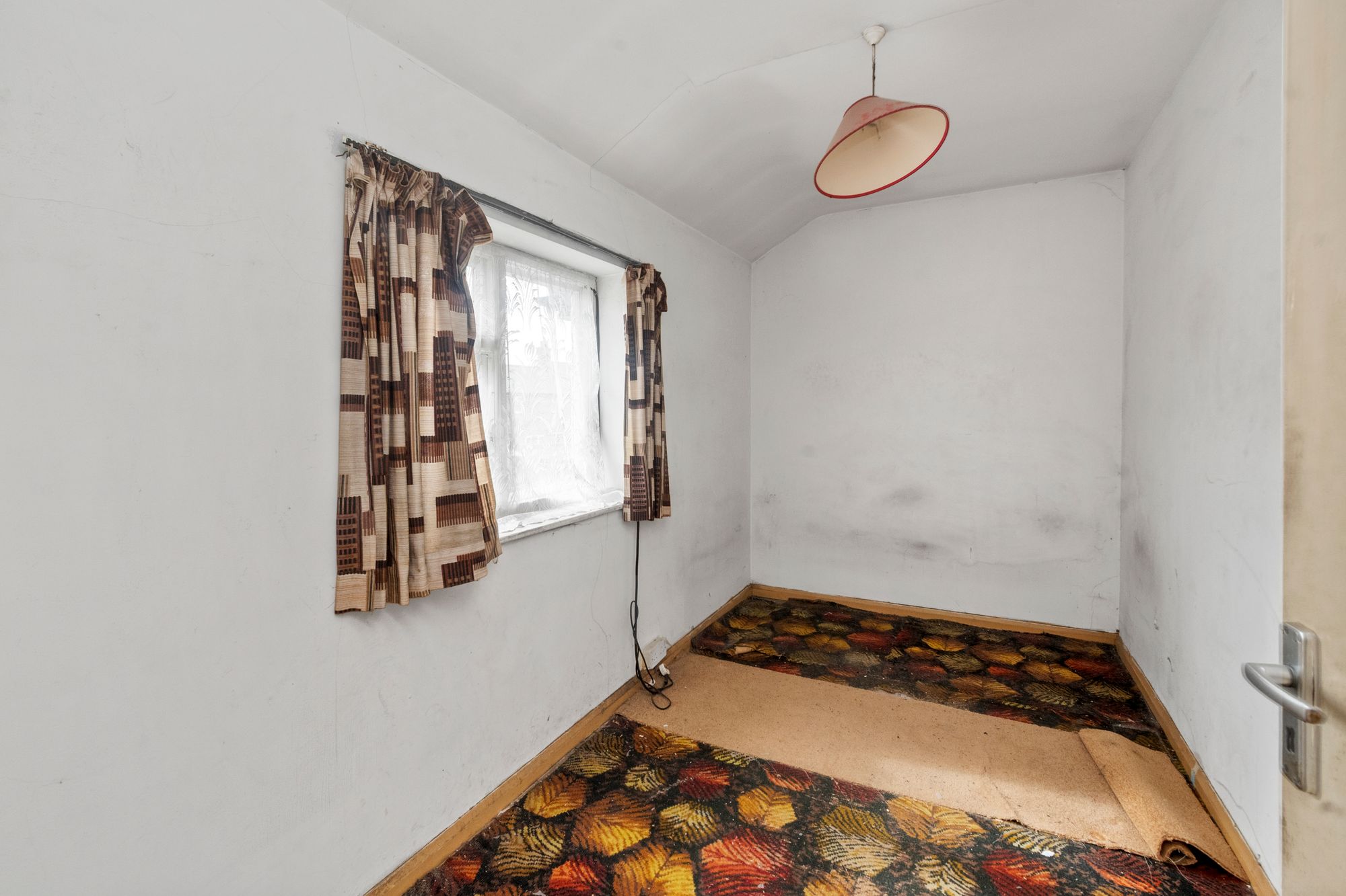 Poplars Avenue, Warrington