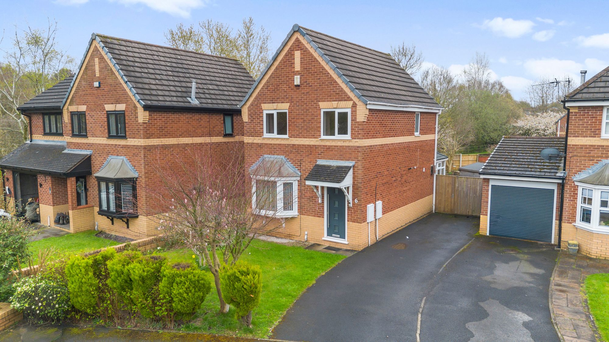 Falcon Close, Leigh, WN7