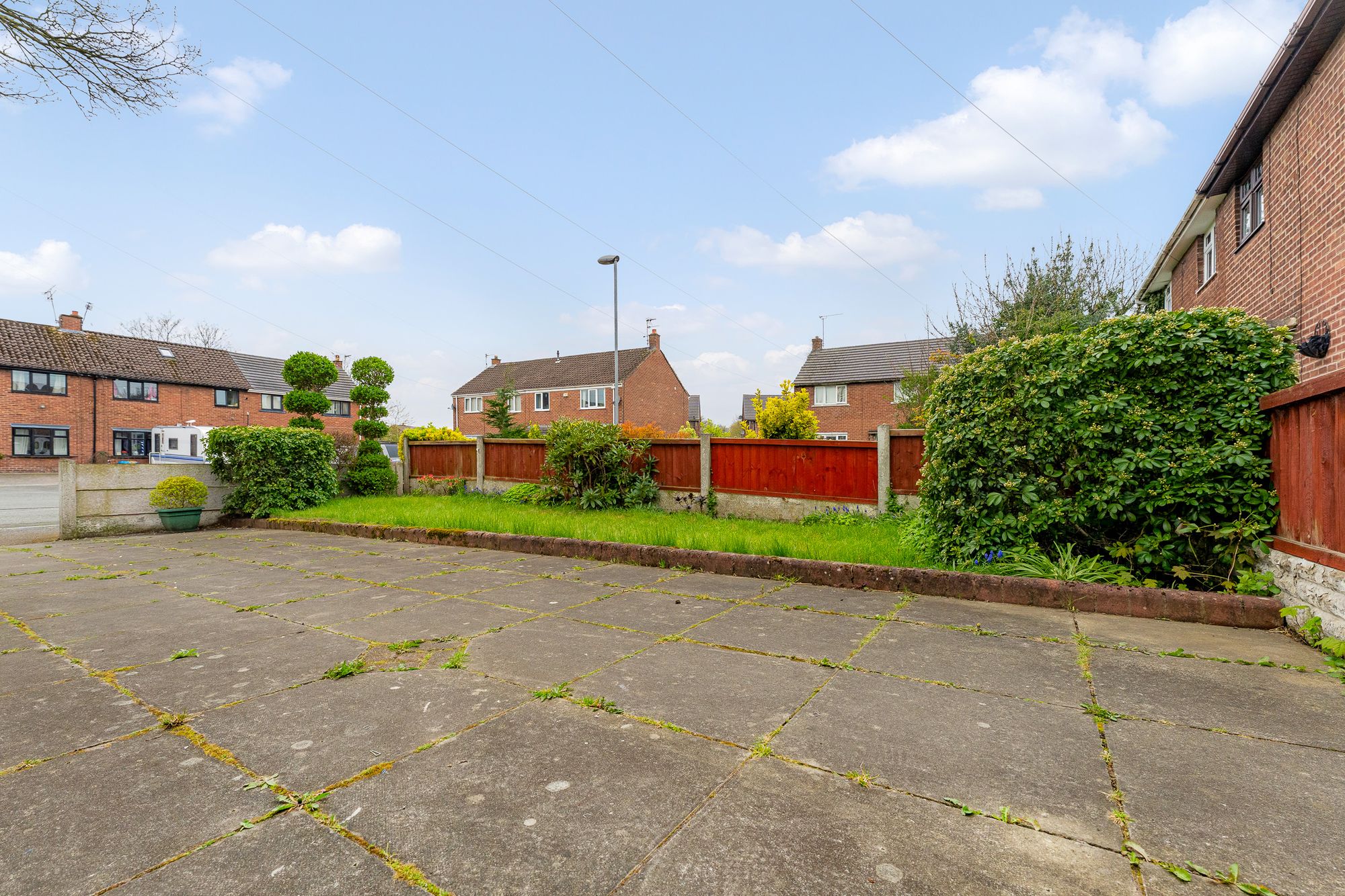 Black Dentons Place, Widnes