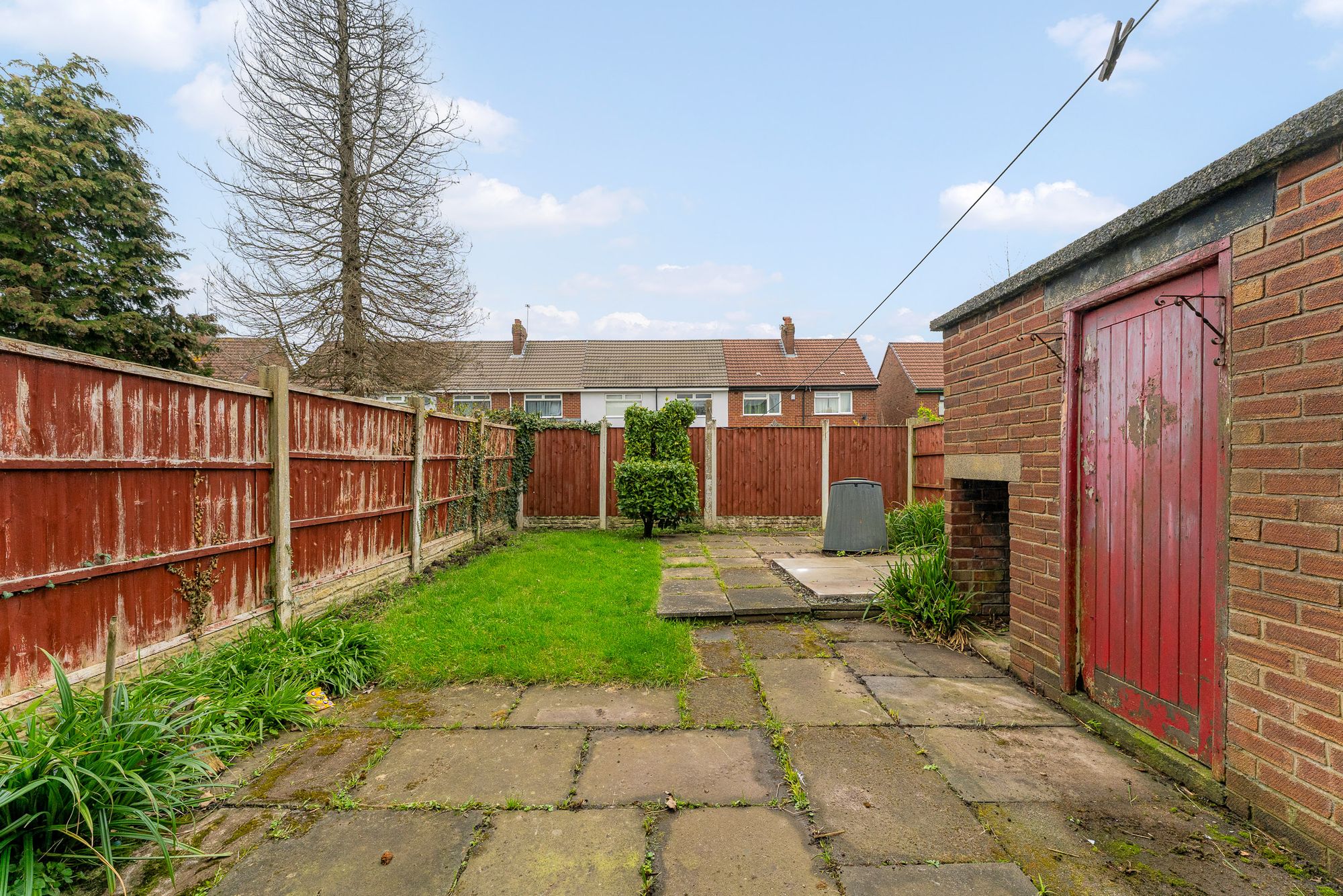 Black Dentons Place, Widnes