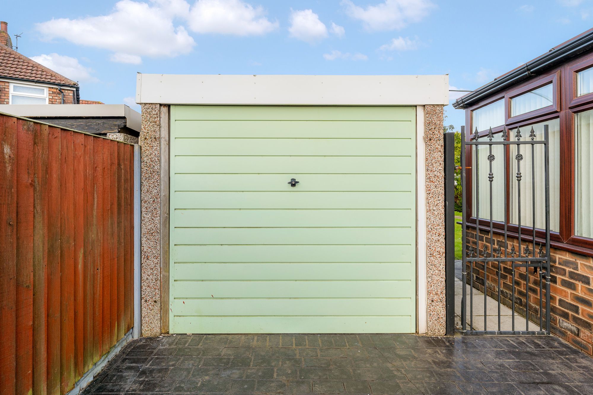 Cleveleys Avenue, Widnes, WA8