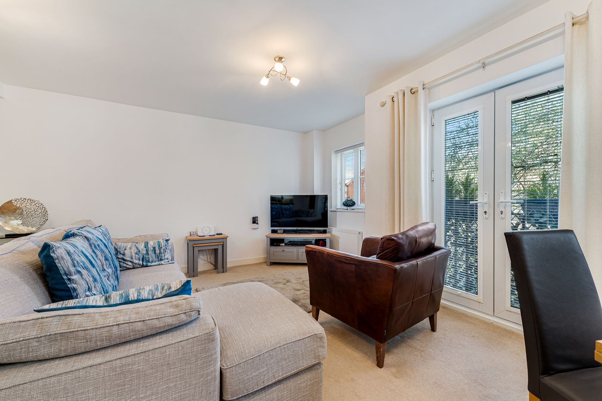 Lindisfarne Court, Widnes