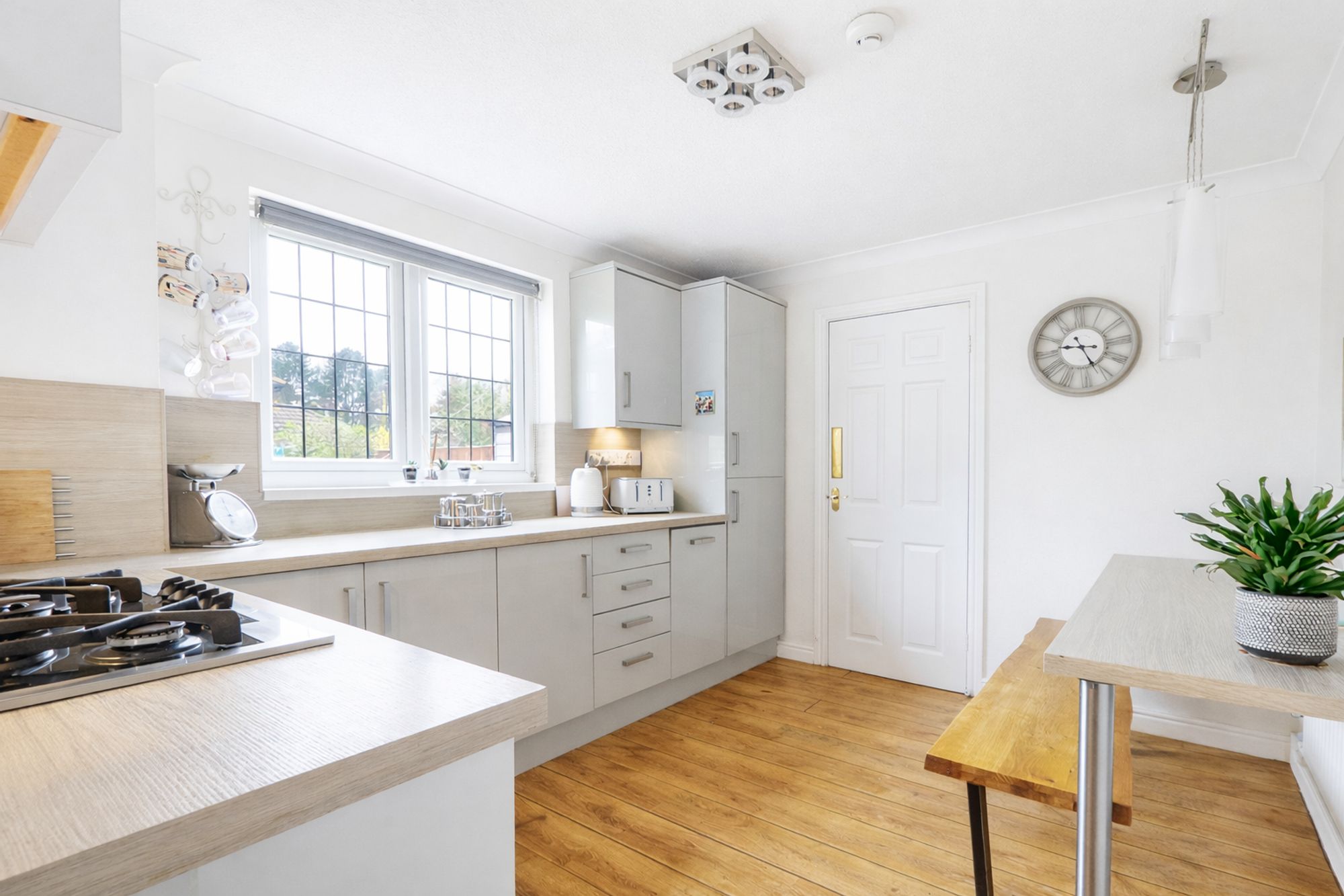 f57d2f1d-8039-4921-bbc4-62e5701af898