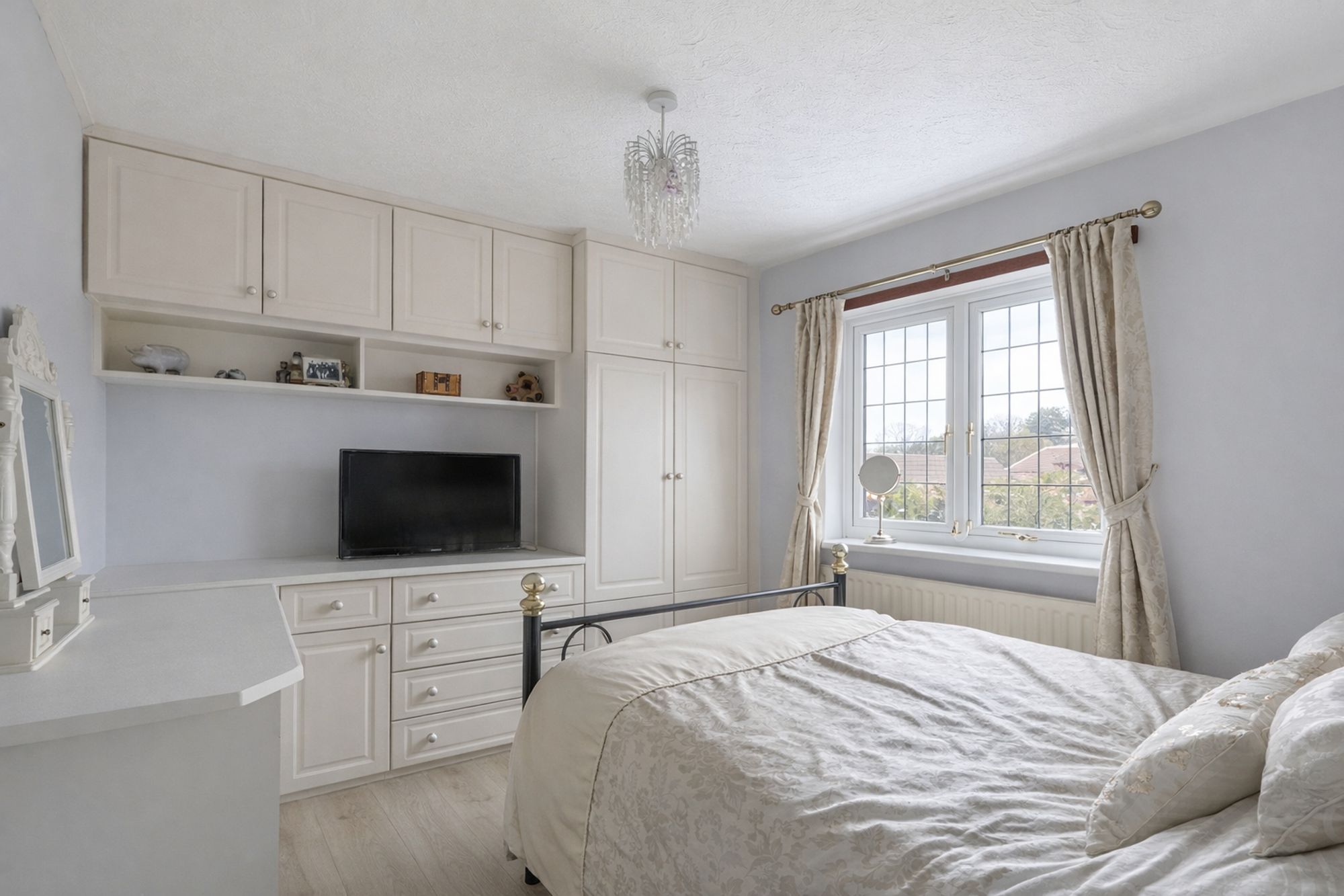 1180cda7-b12b-4f0b-8246-8e077810dad2