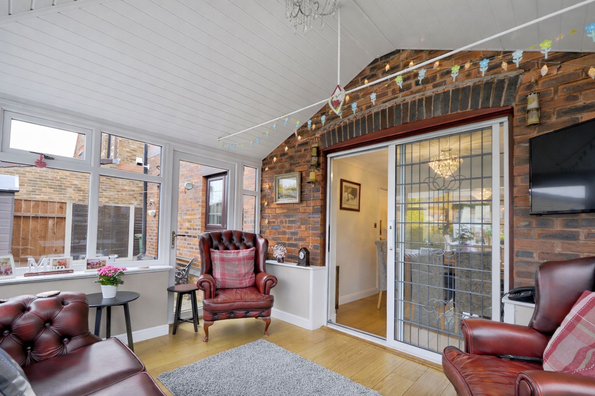 d8318009-44f9-4da3-ba81-fc93ff668a3a