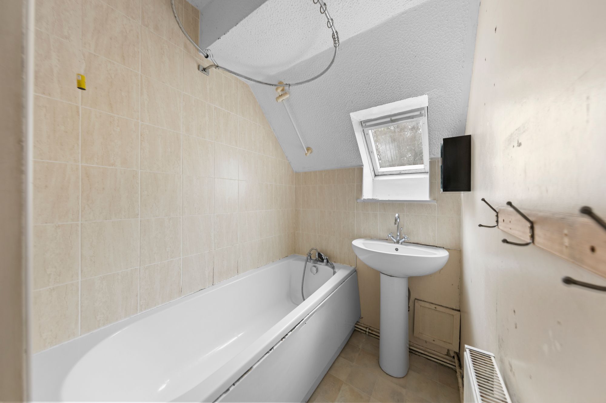 Gregory Close, Warrington