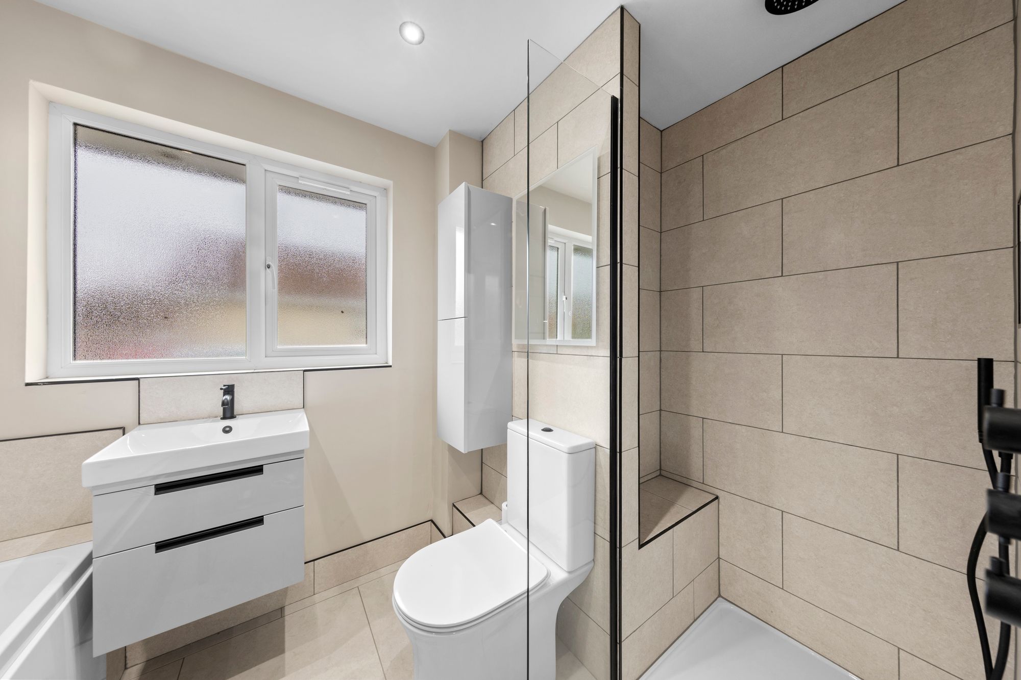 Keyes Close, Birchwood, WA3