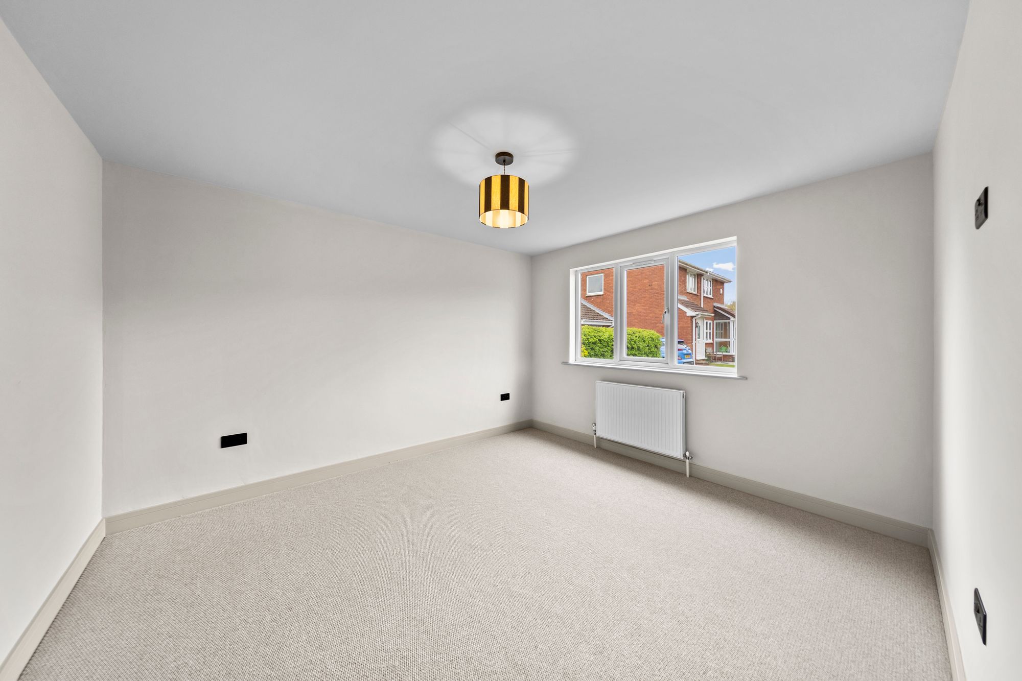 Keyes Close, Birchwood, WA3