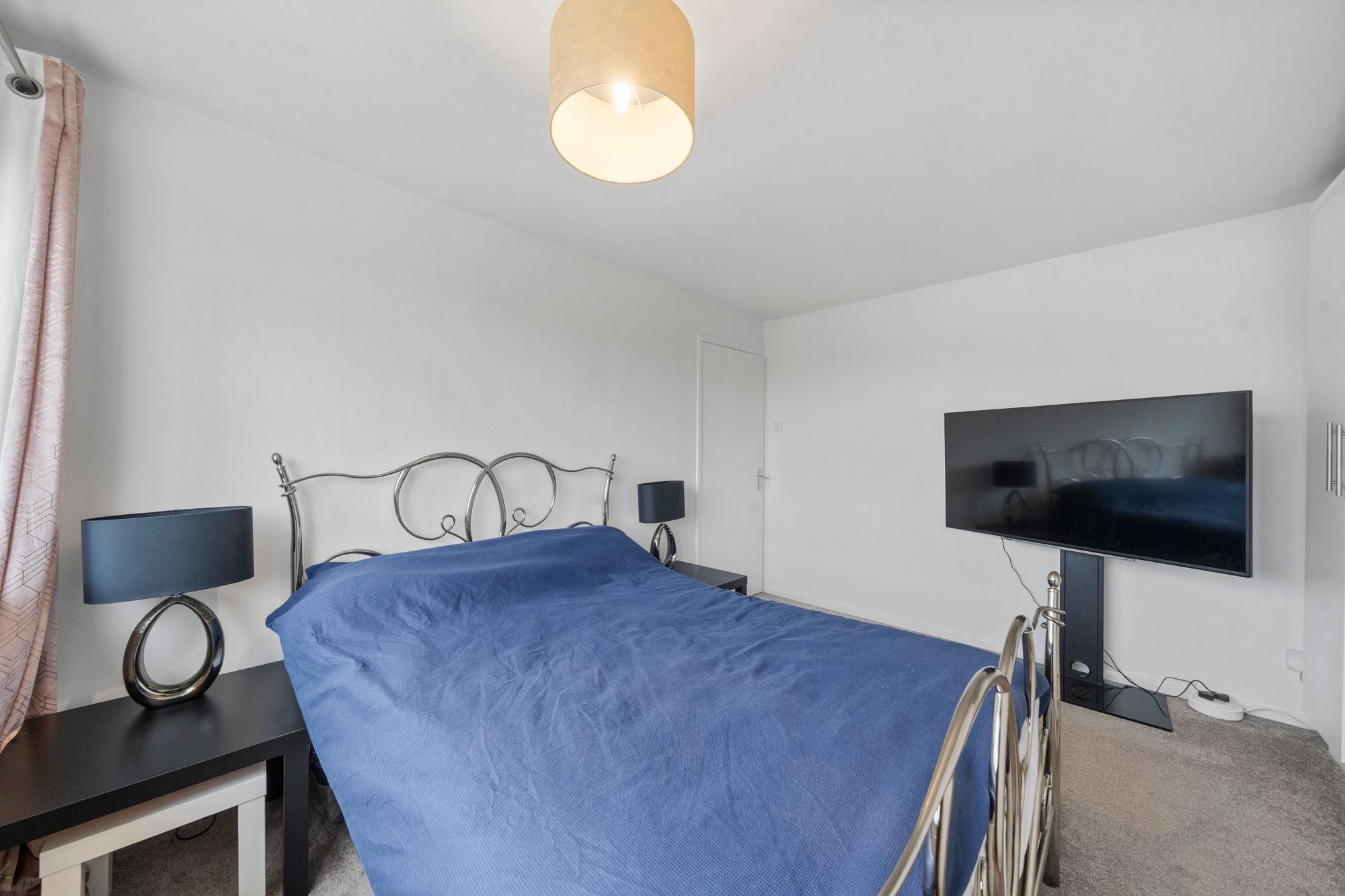 Glastonbury Avenue, Warrington