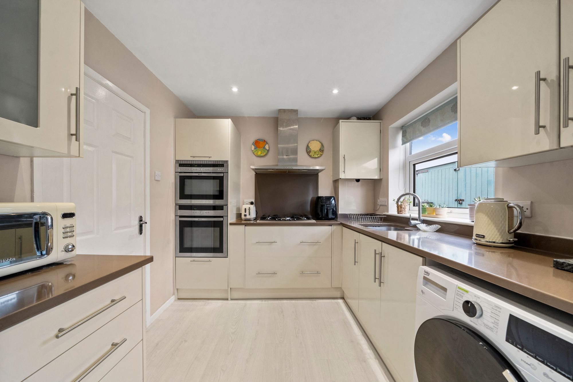 Glastonbury Avenue, Warrington