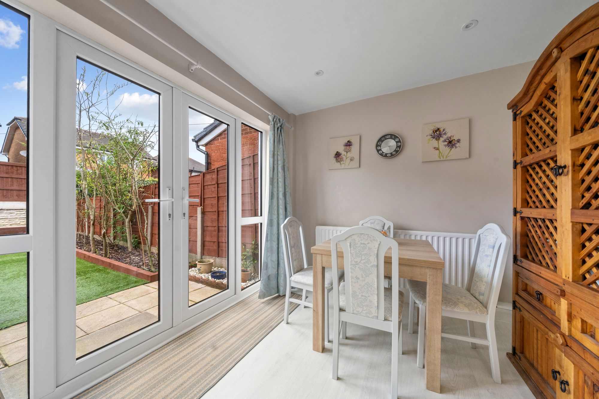 Glastonbury Avenue, Warrington