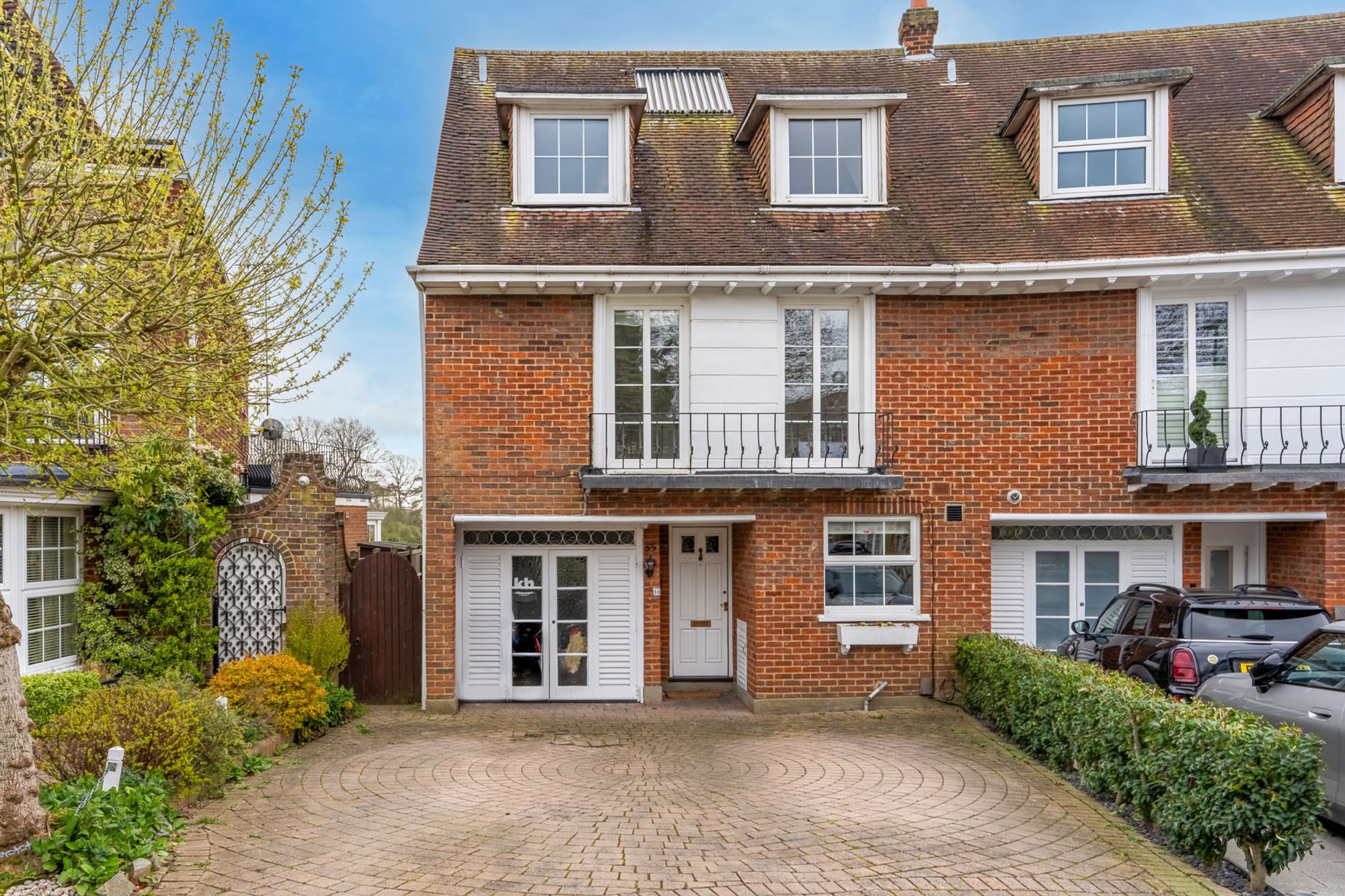 Theydon Grove, Epping, CM16