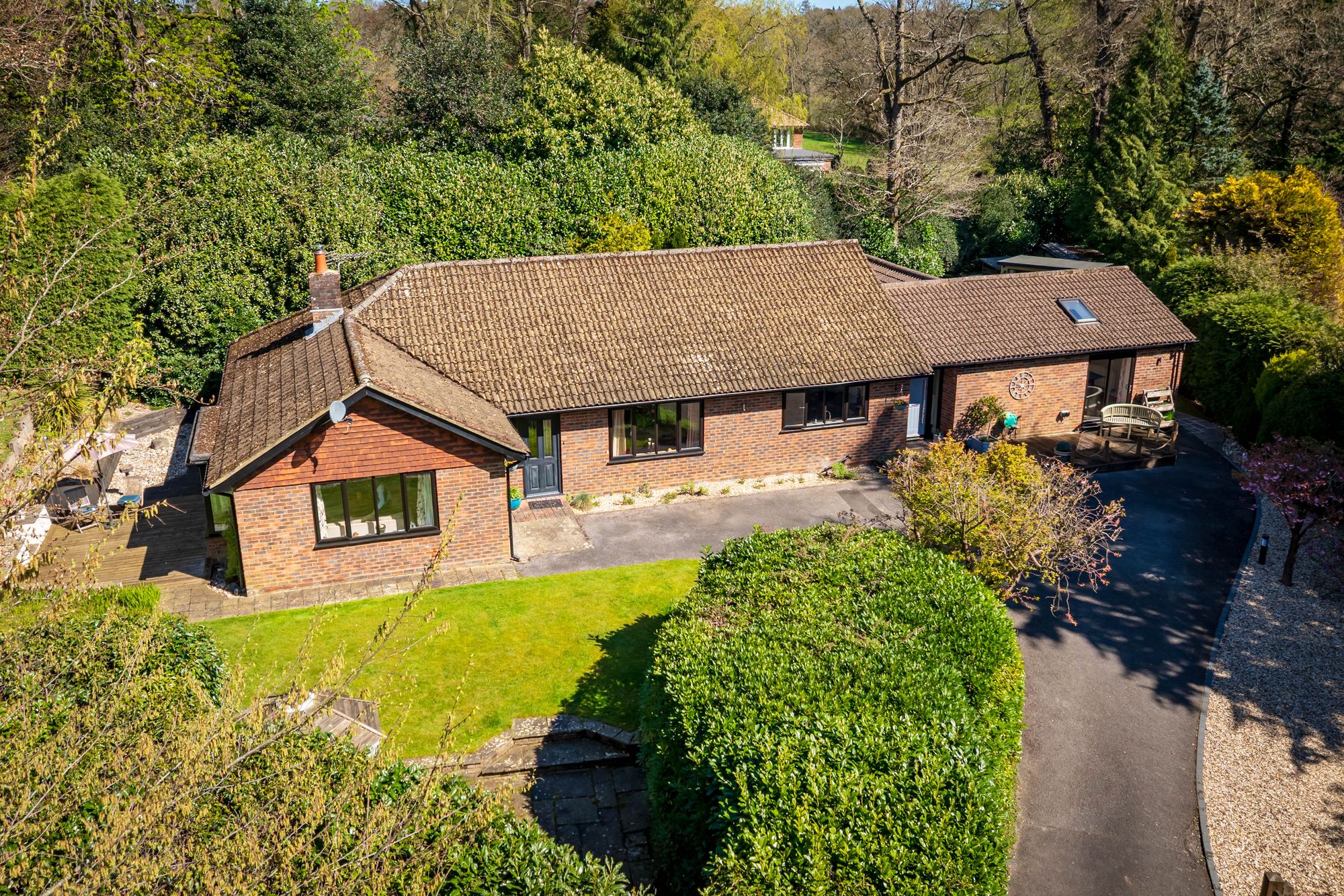 Bunch Lane, Haslemere, GU27