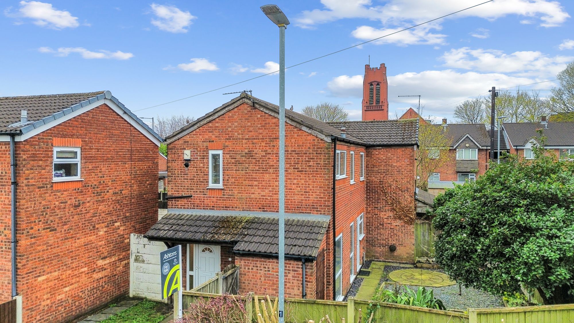 Castell Grove, St. Helens, WA10