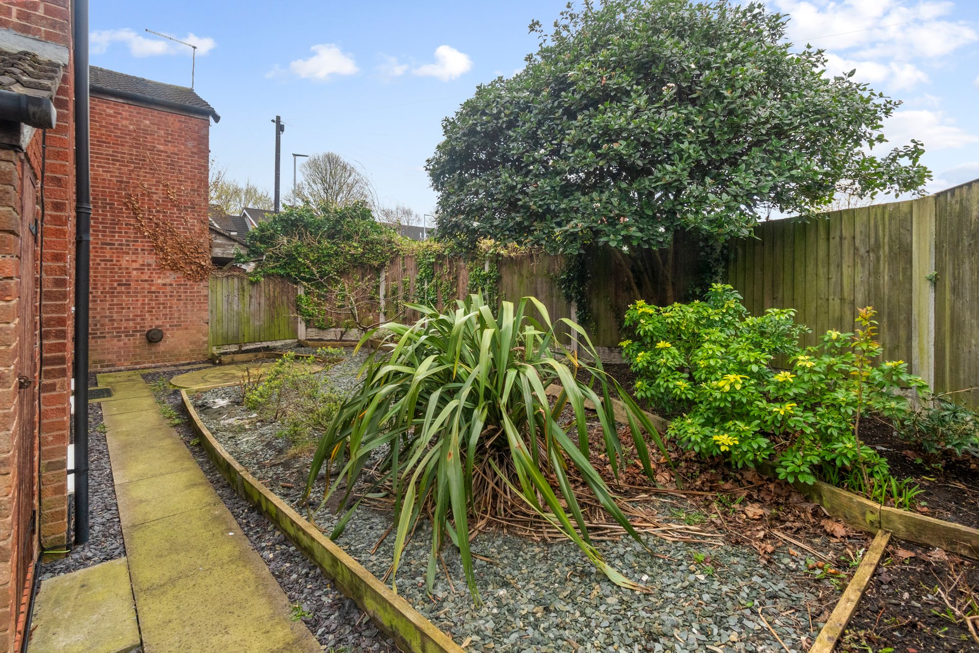 Castell Grove, St. Helens