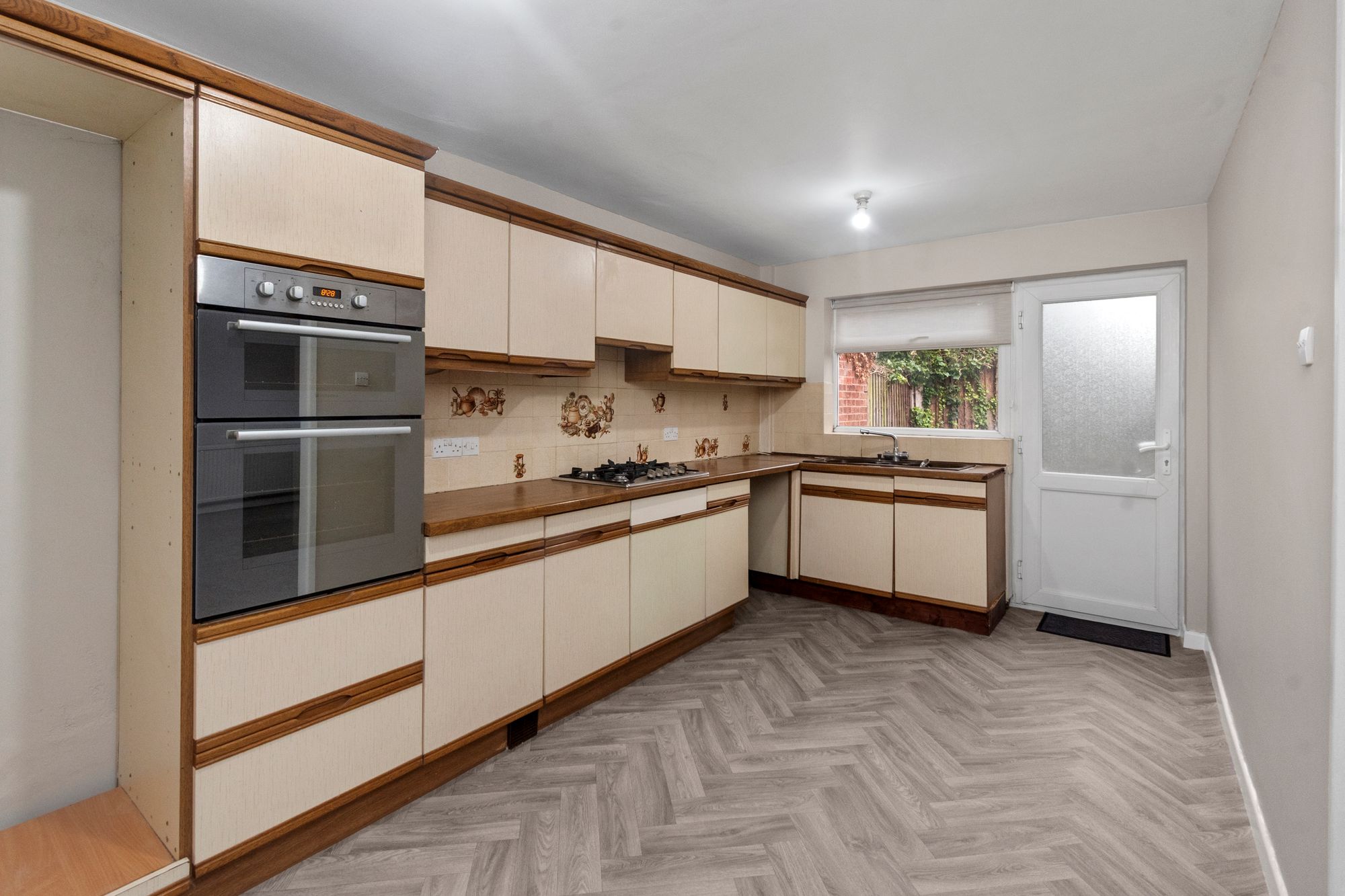 Castell Grove, St. Helens