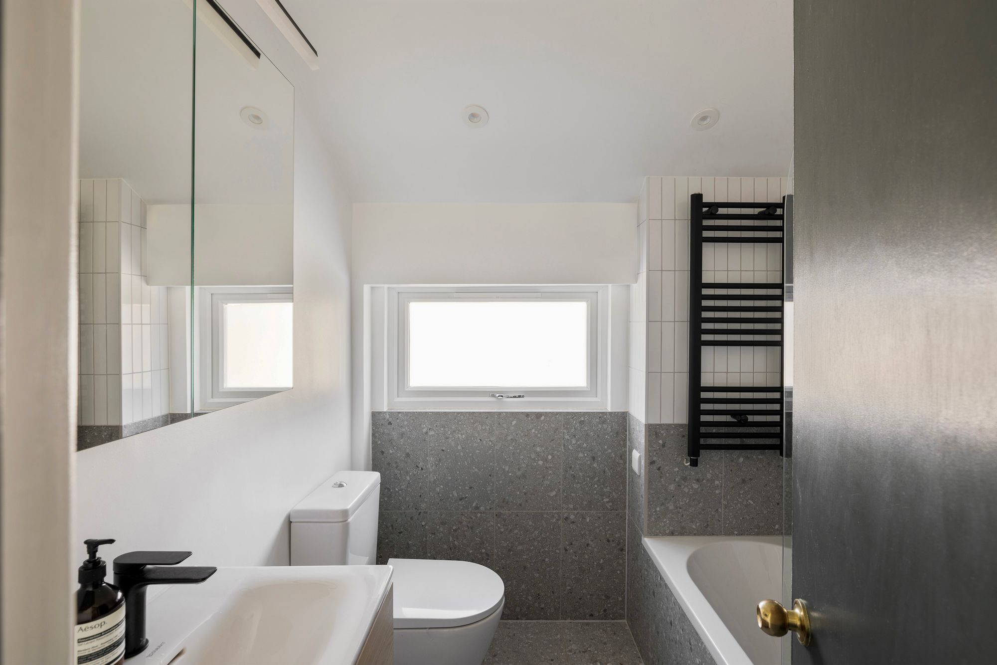 SOH Glenarm Road E5 Bathroom 1