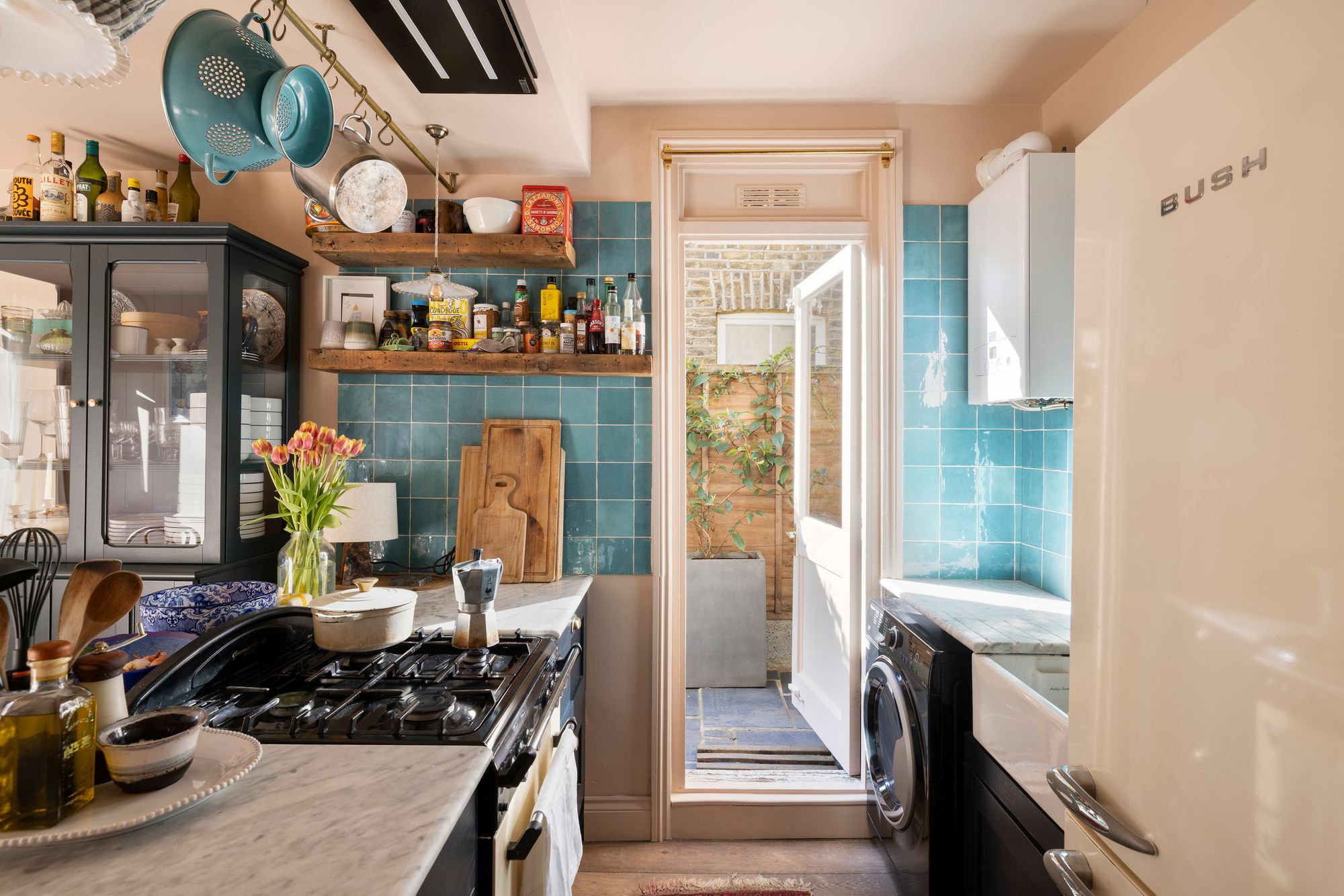 SOH Stevens Avenue E9 Dining Kitchen 2