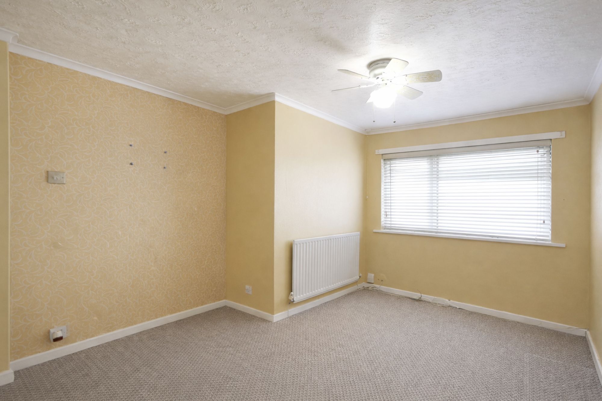 Bright and cosy living room