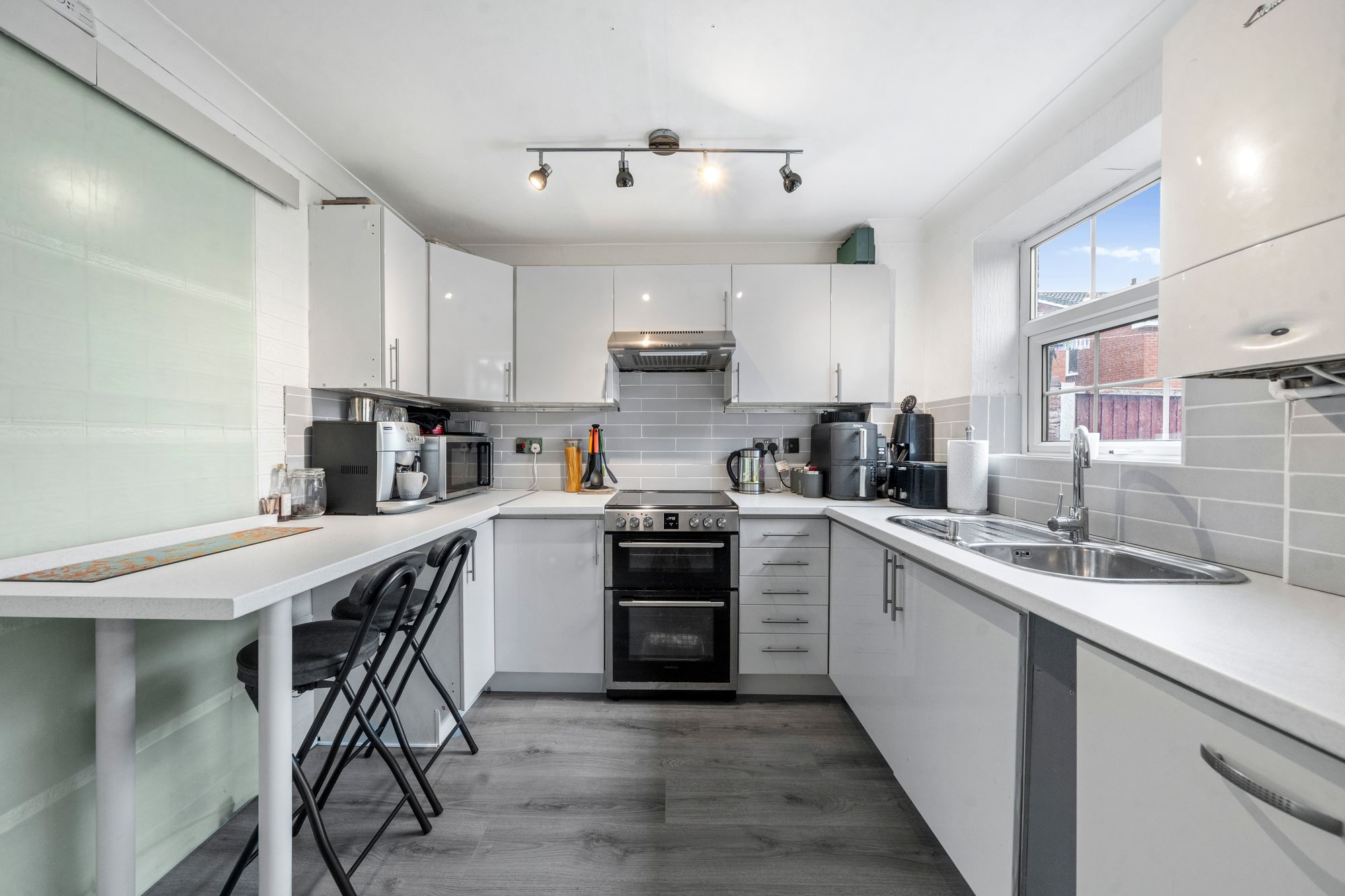 Oban Grove, Warrington