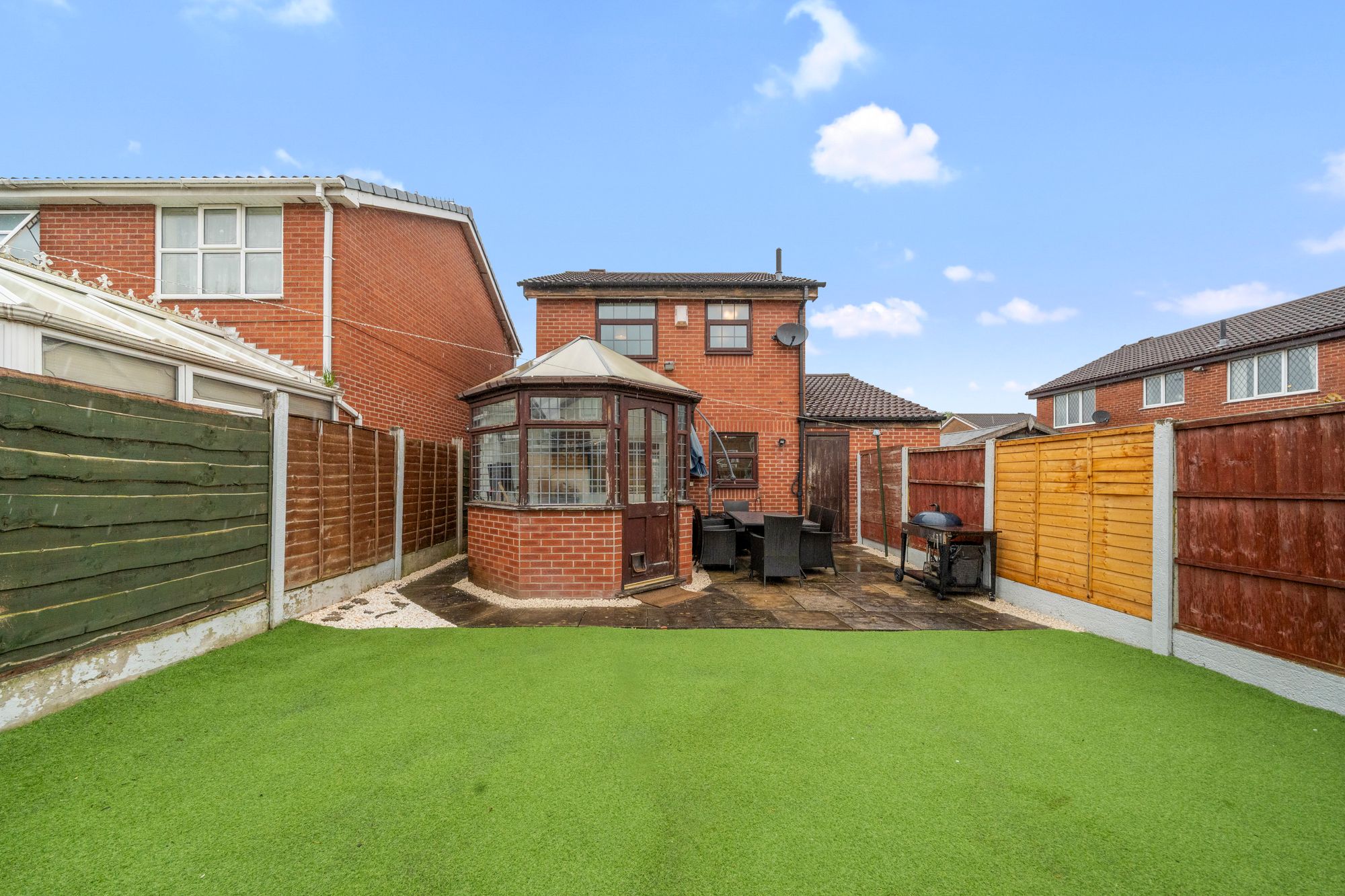 Oban Grove, Warrington