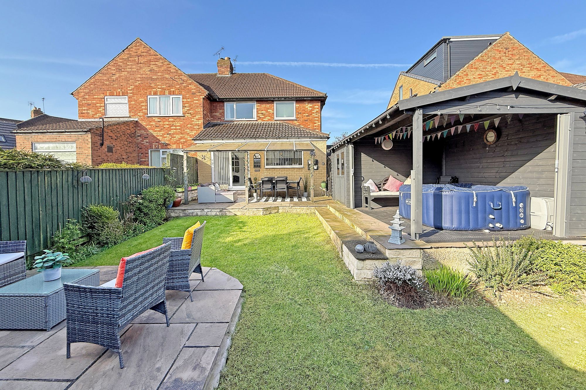 Plompton Drive, Harrogate, HG2