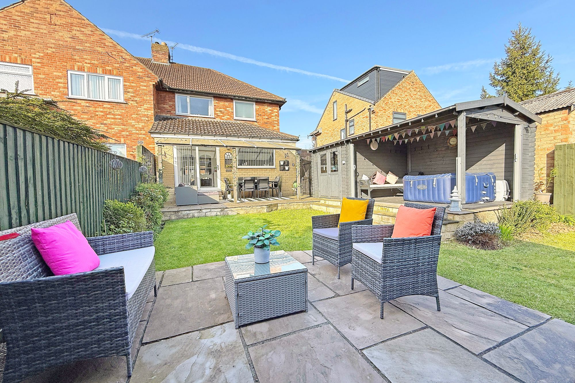 Plompton Drive, Harrogate, HG2