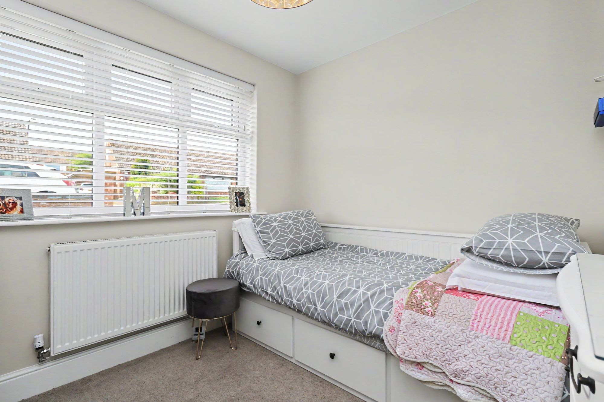 Rothesay Close, St. Helens