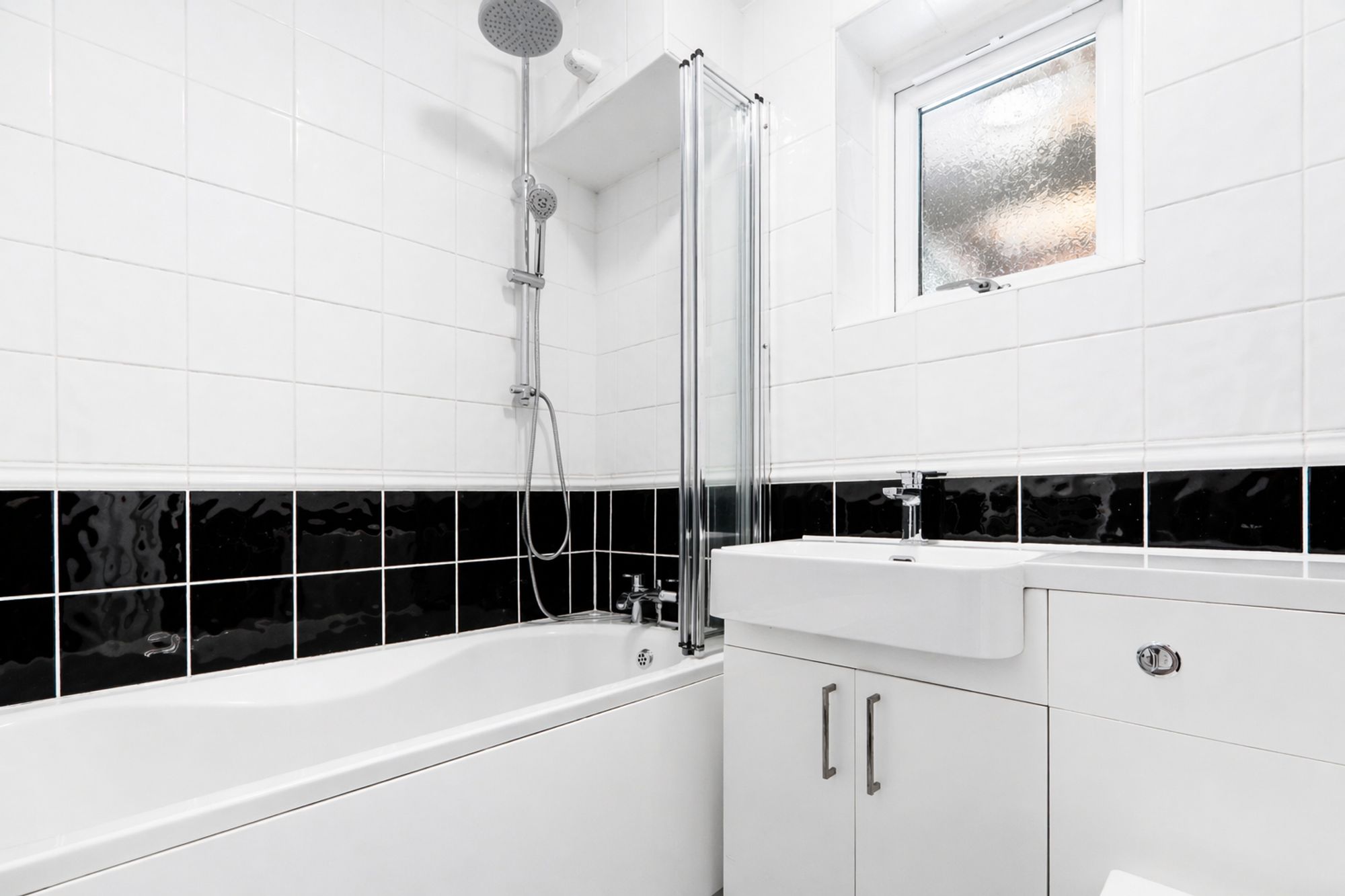 0c375ec6-04a9-46f2-8878-1e5441467cdd