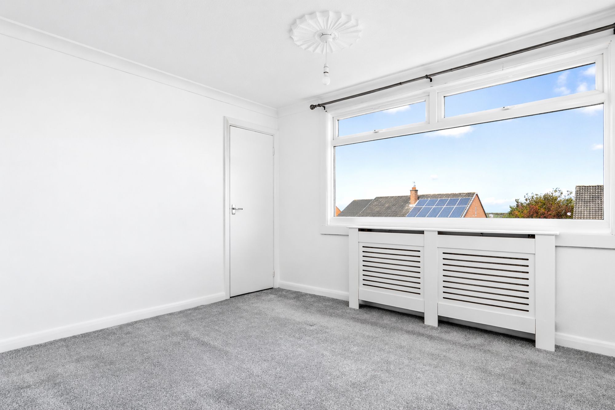 5e26055b-9972-4a57-97a8-e32669484916