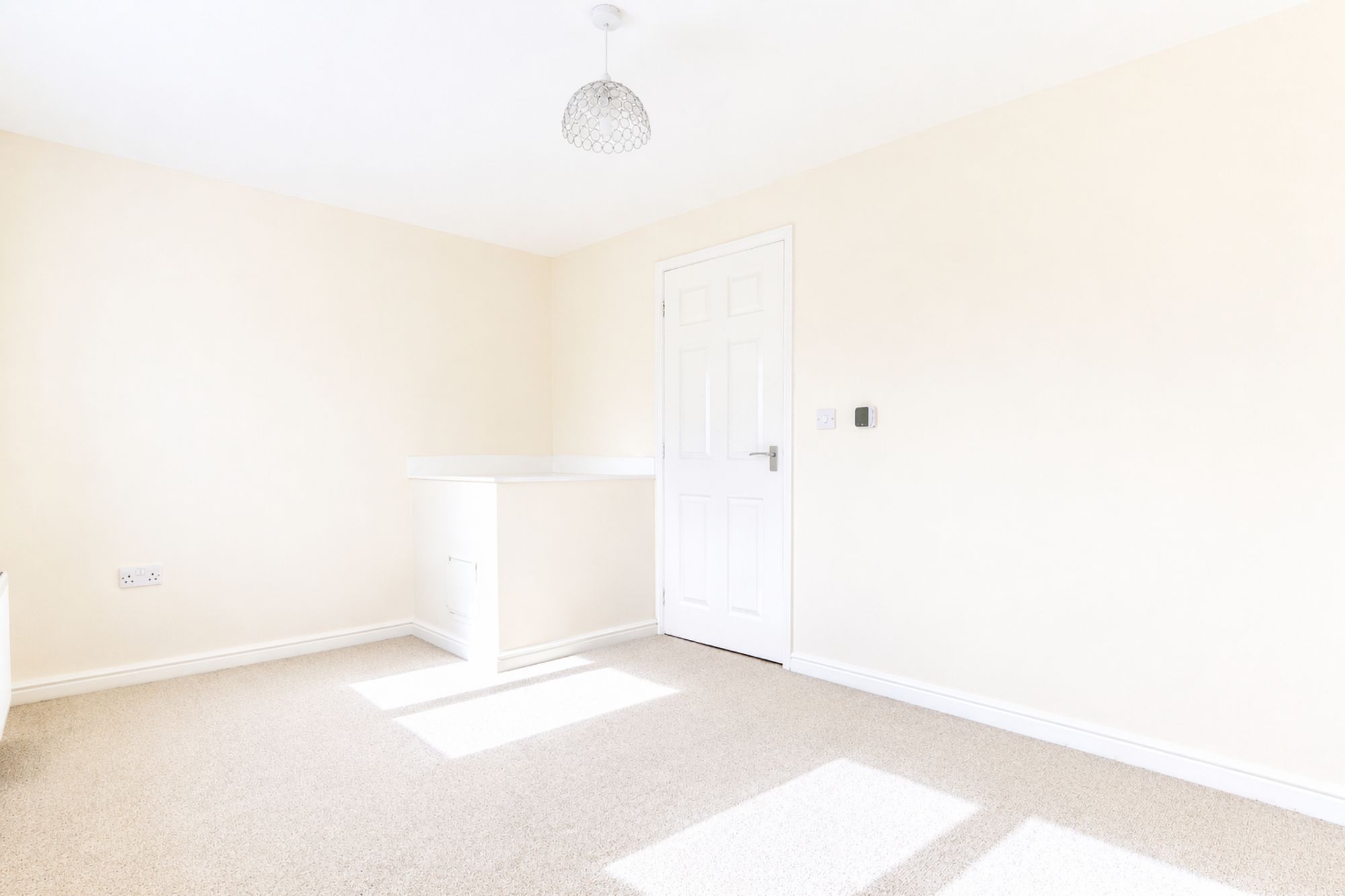 cb831040-3066-4edf-b1ad-85c56e0a8e48