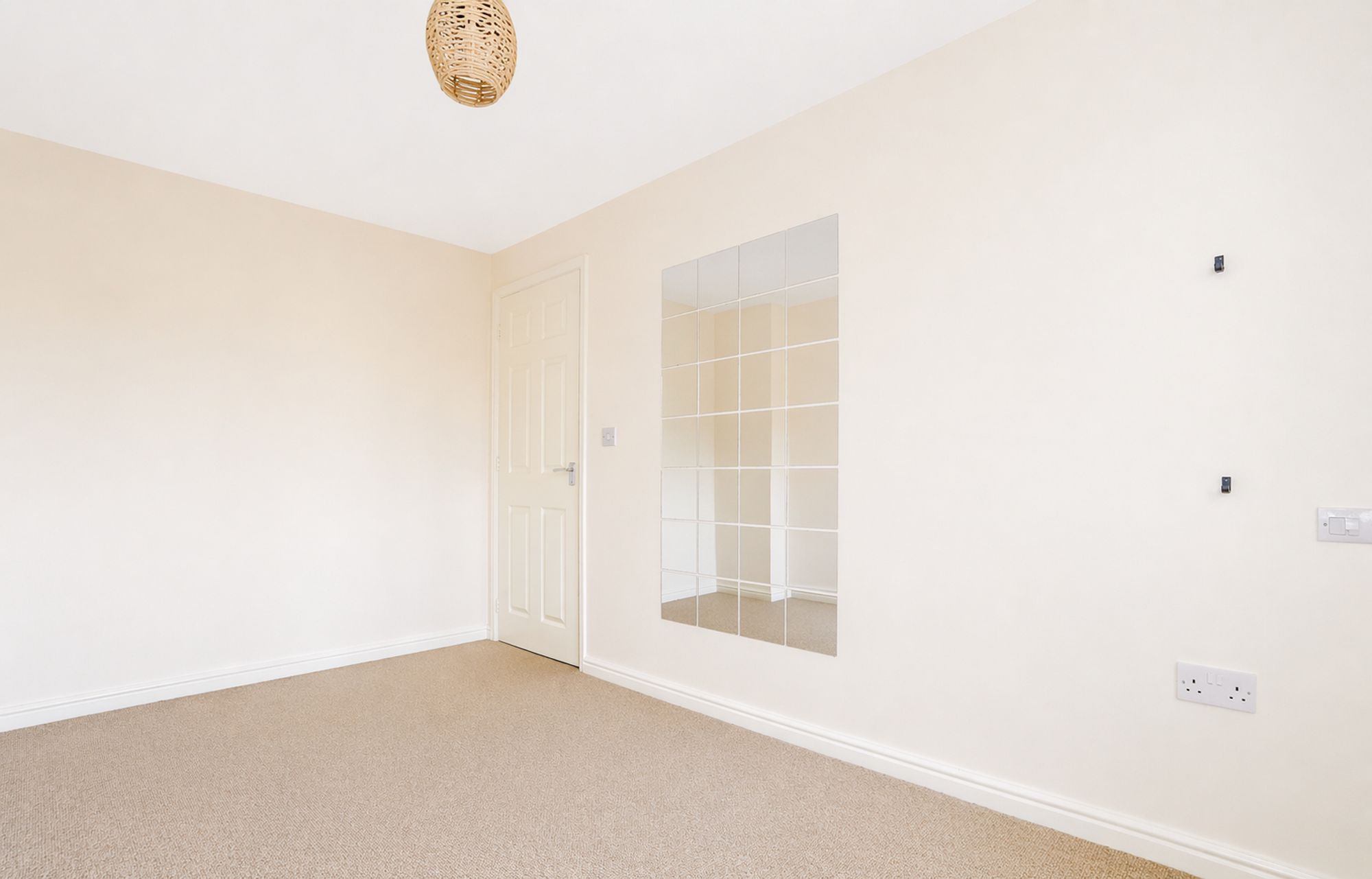 bfb12f2e-1015-4054-a540-5d43093401b2