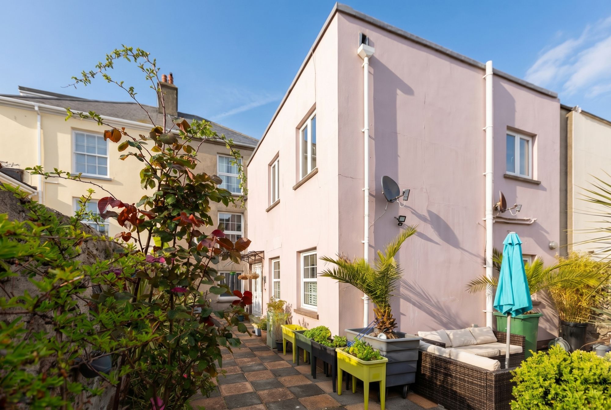 2 bed Apartment For Sale in St. Helier, Jersey