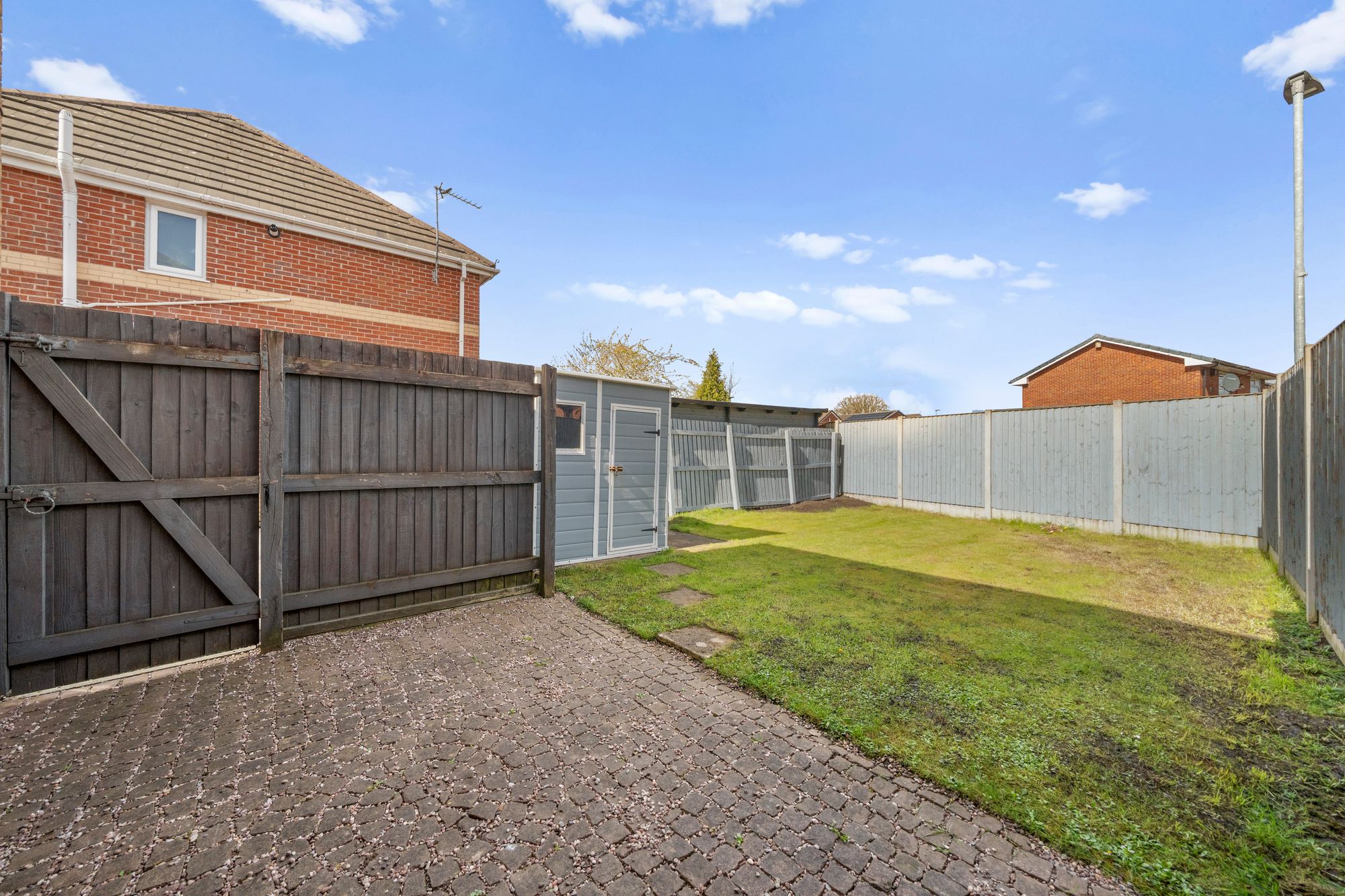 Fieldfare Close, Warrington