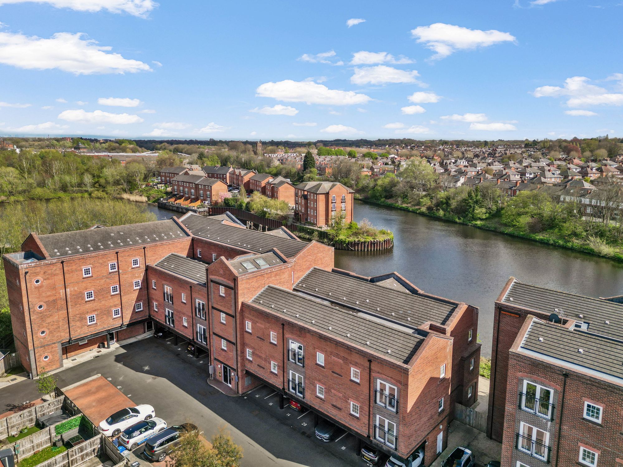 Lulworth Place, Warrington, WA4