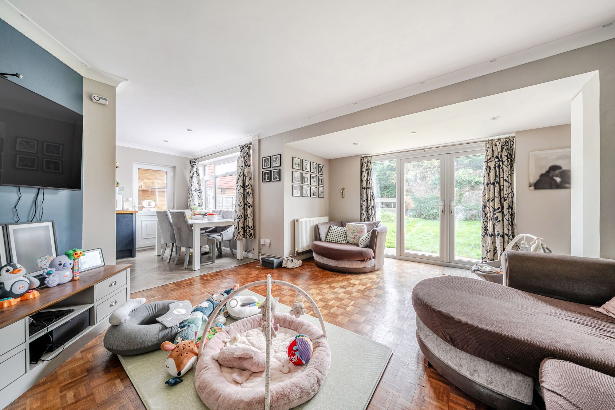 Alfold Bars, Loxwood, RH14