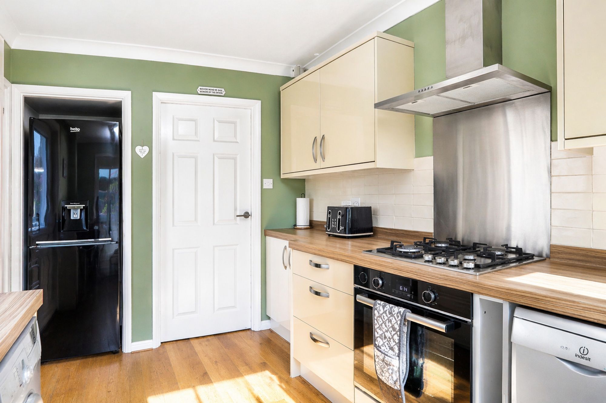 d3a8fdd4-0d84-40e7-8171-87fdccc51aca